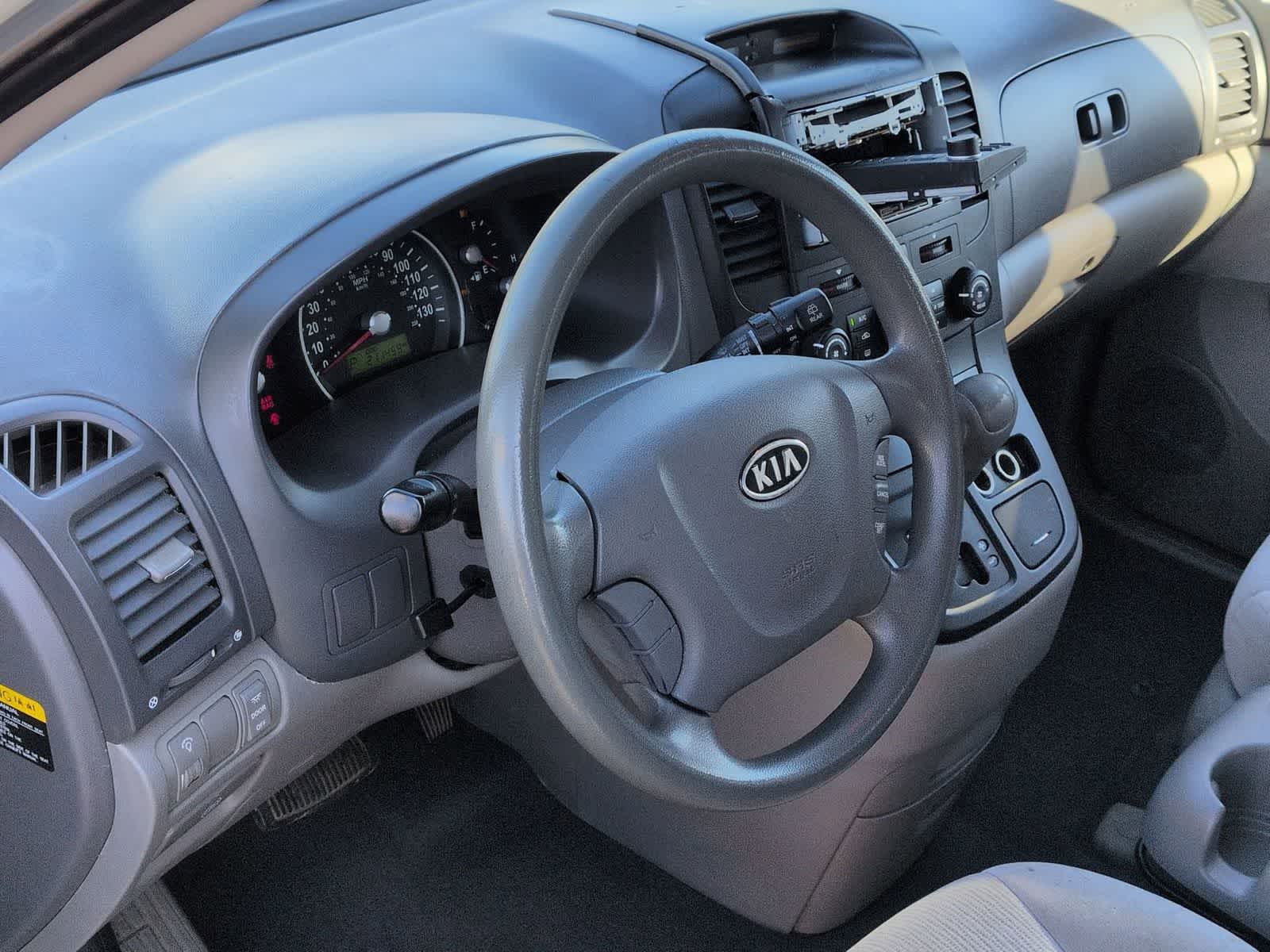 Thumbnail: 2008 Kia Sedona - 10