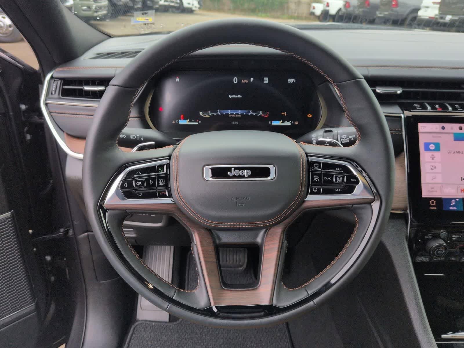 Thumbnail: 2025 Jeep Grand Cherokee L - 22