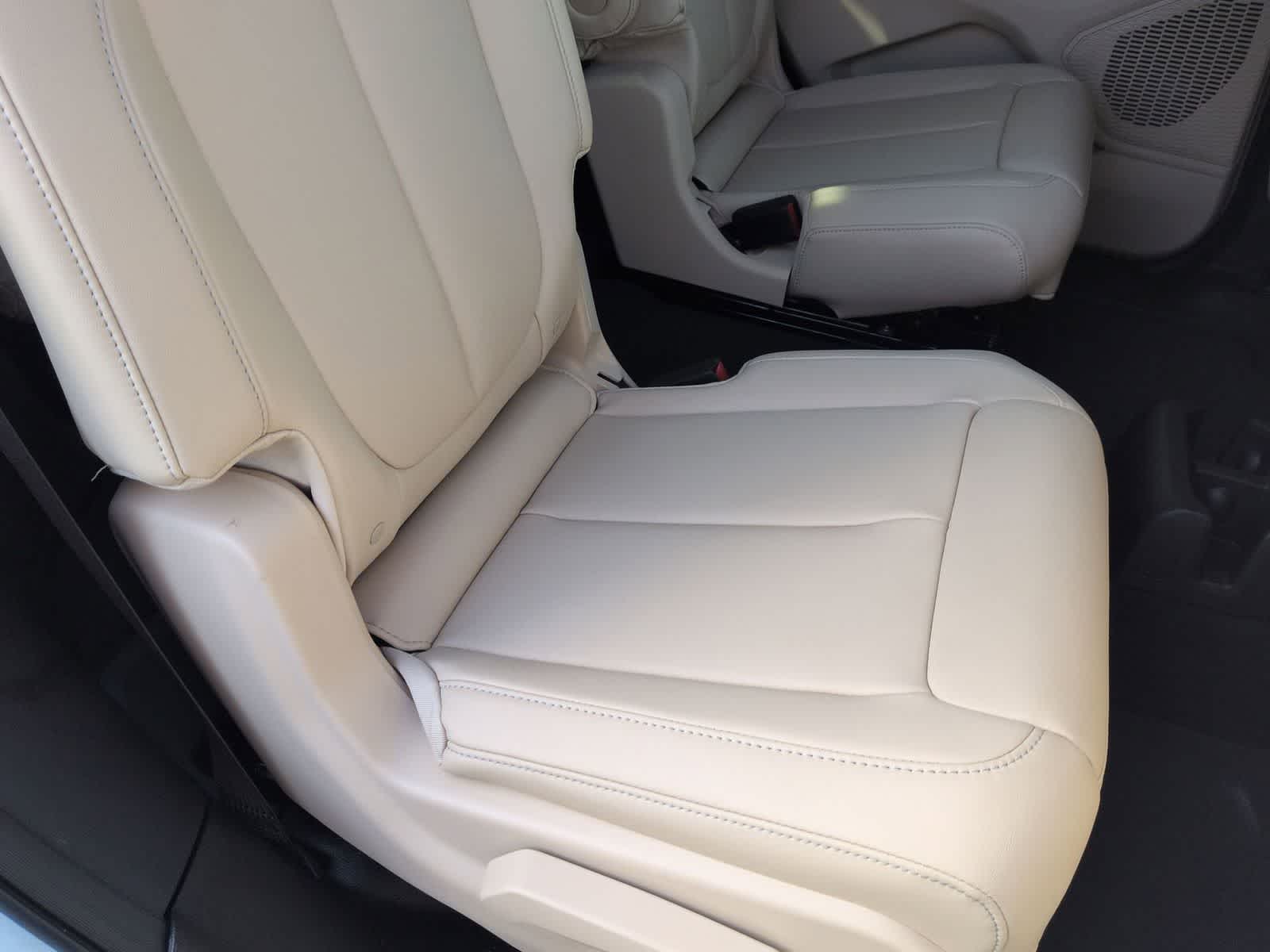 Thumbnail: 2025 Jeep Grand Cherokee L - 20