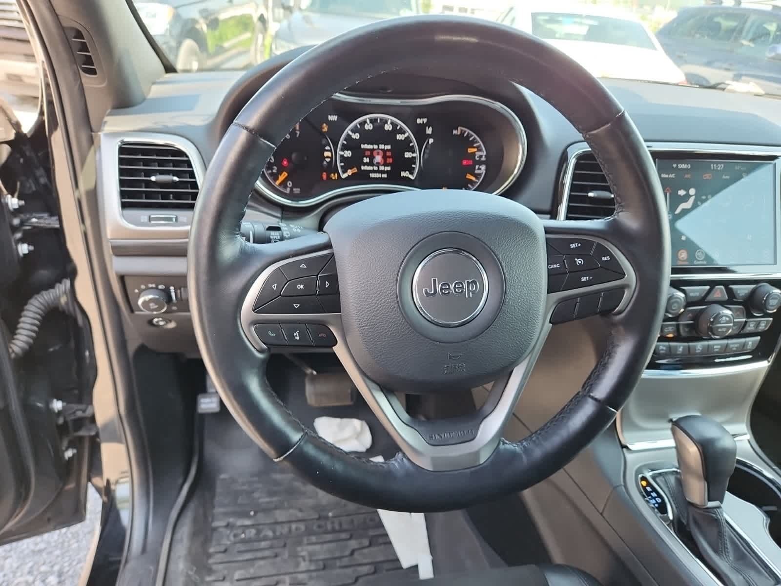 Thumbnail: 2021 Jeep Grand Cherokee - 12