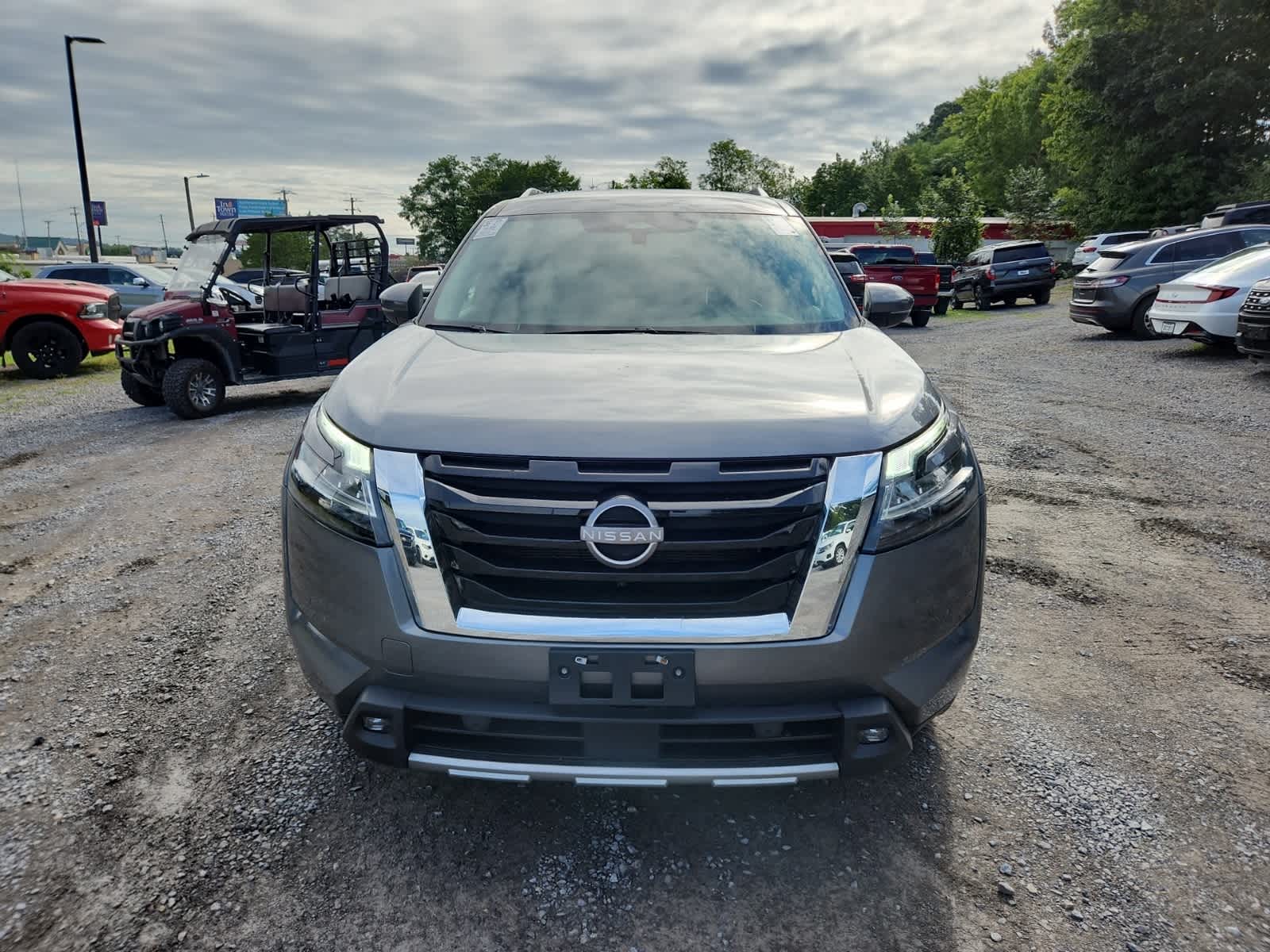 Thumbnail: 2022 Nissan Pathfinder - 8