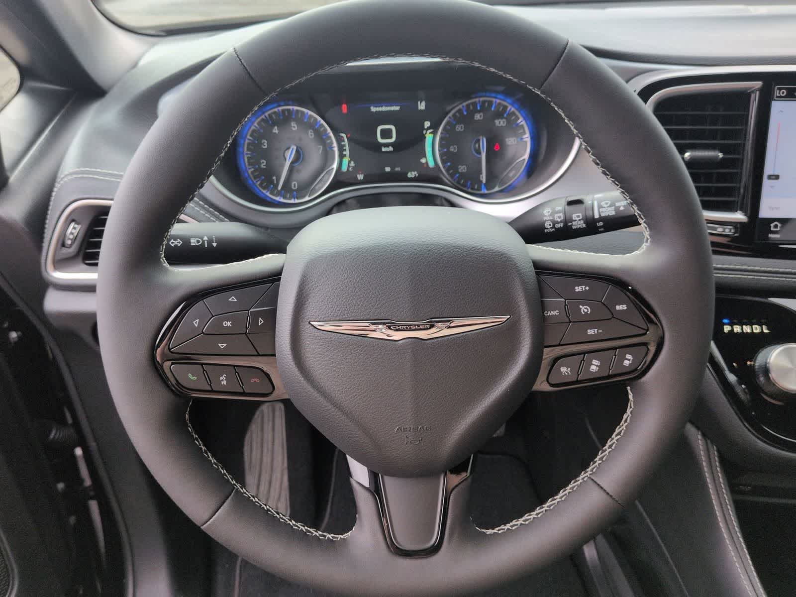 Thumbnail: 2026 Chrysler Pacifica - 16