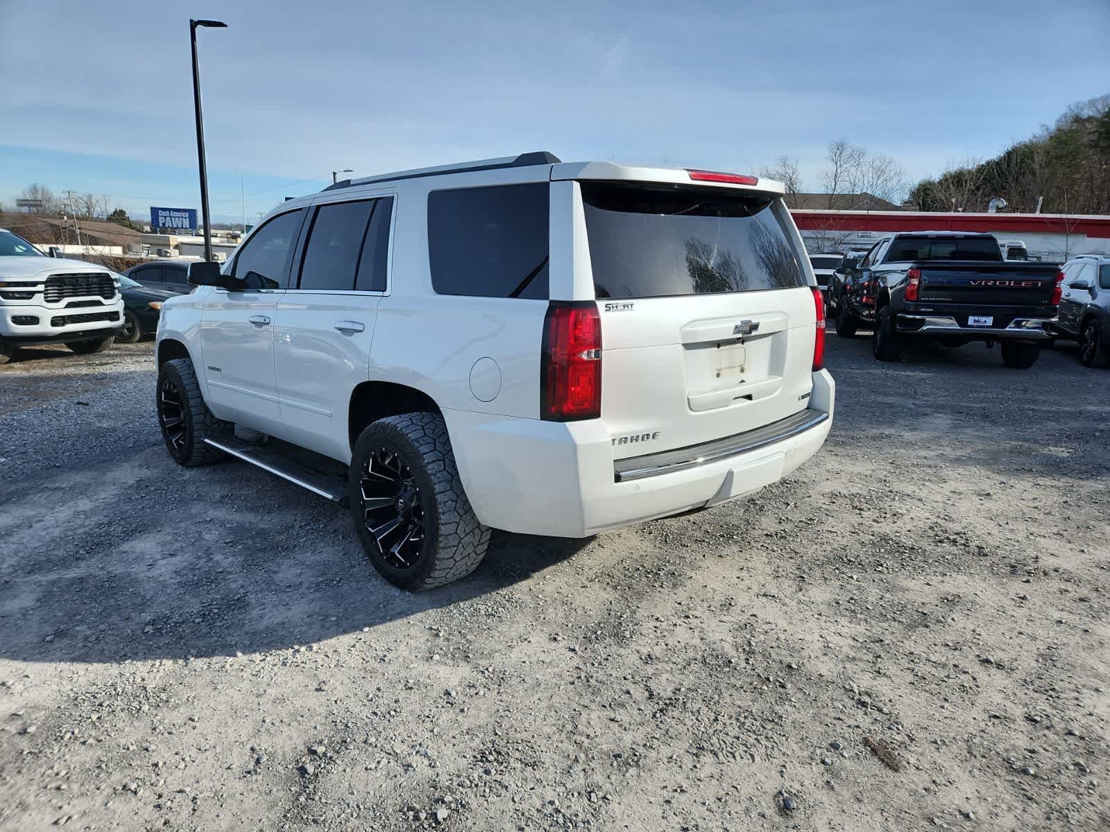 Thumbnail: 2017 Chevrolet Tahoe - 3