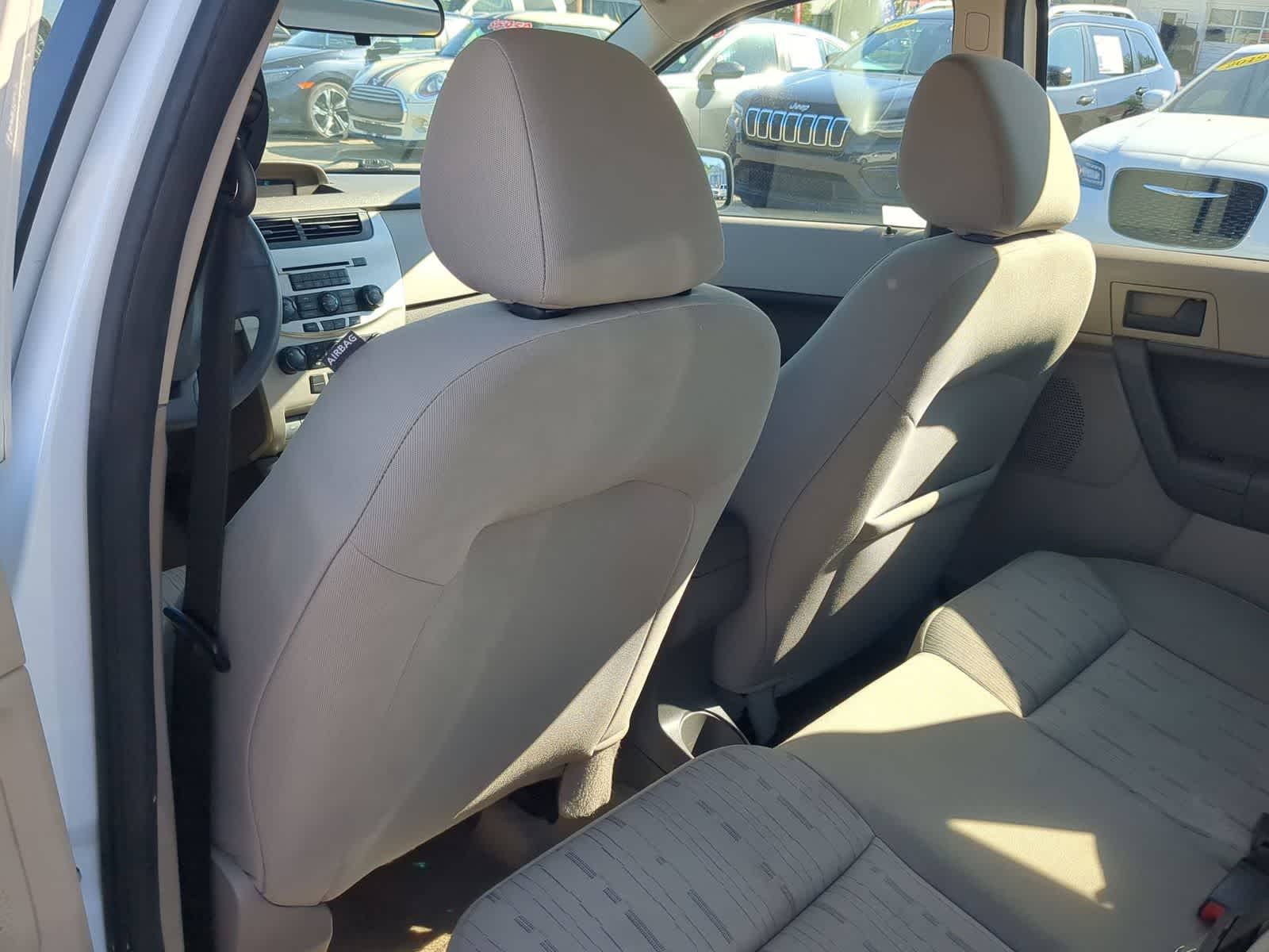 Thumbnail: 2008 Ford Focus - 19