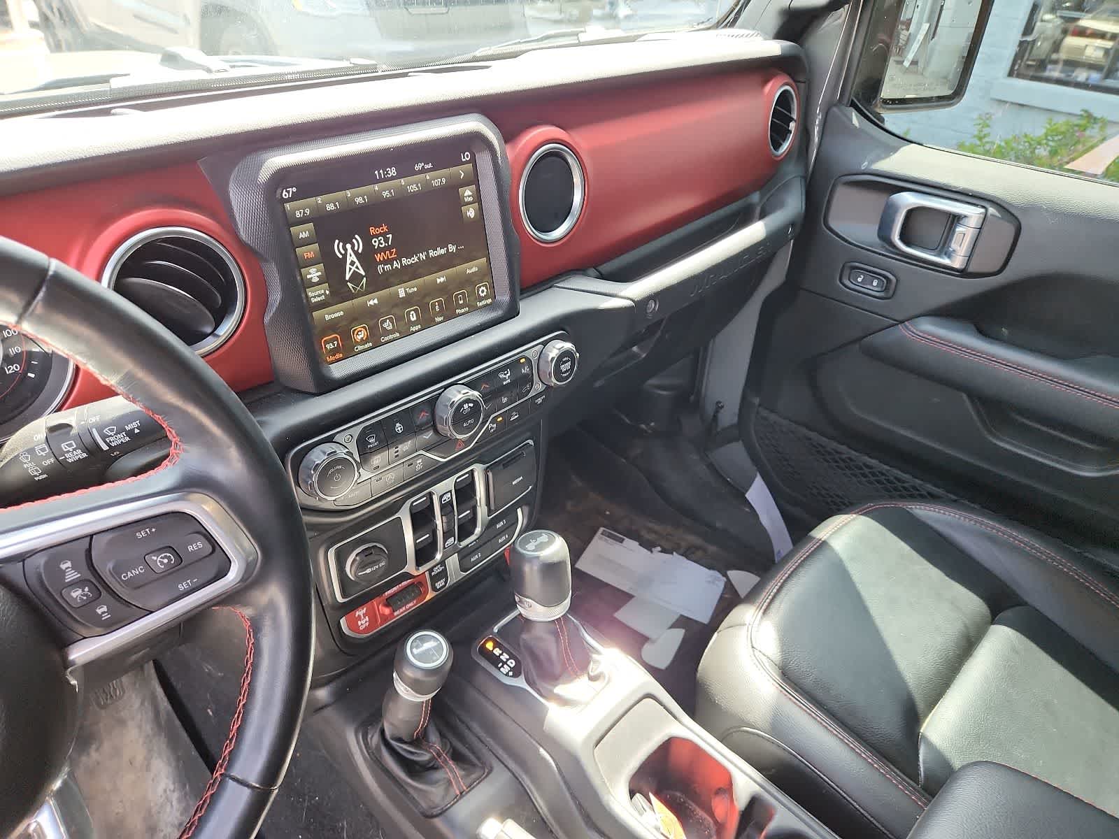 Thumbnail: 2021 Jeep Wrangler - 10