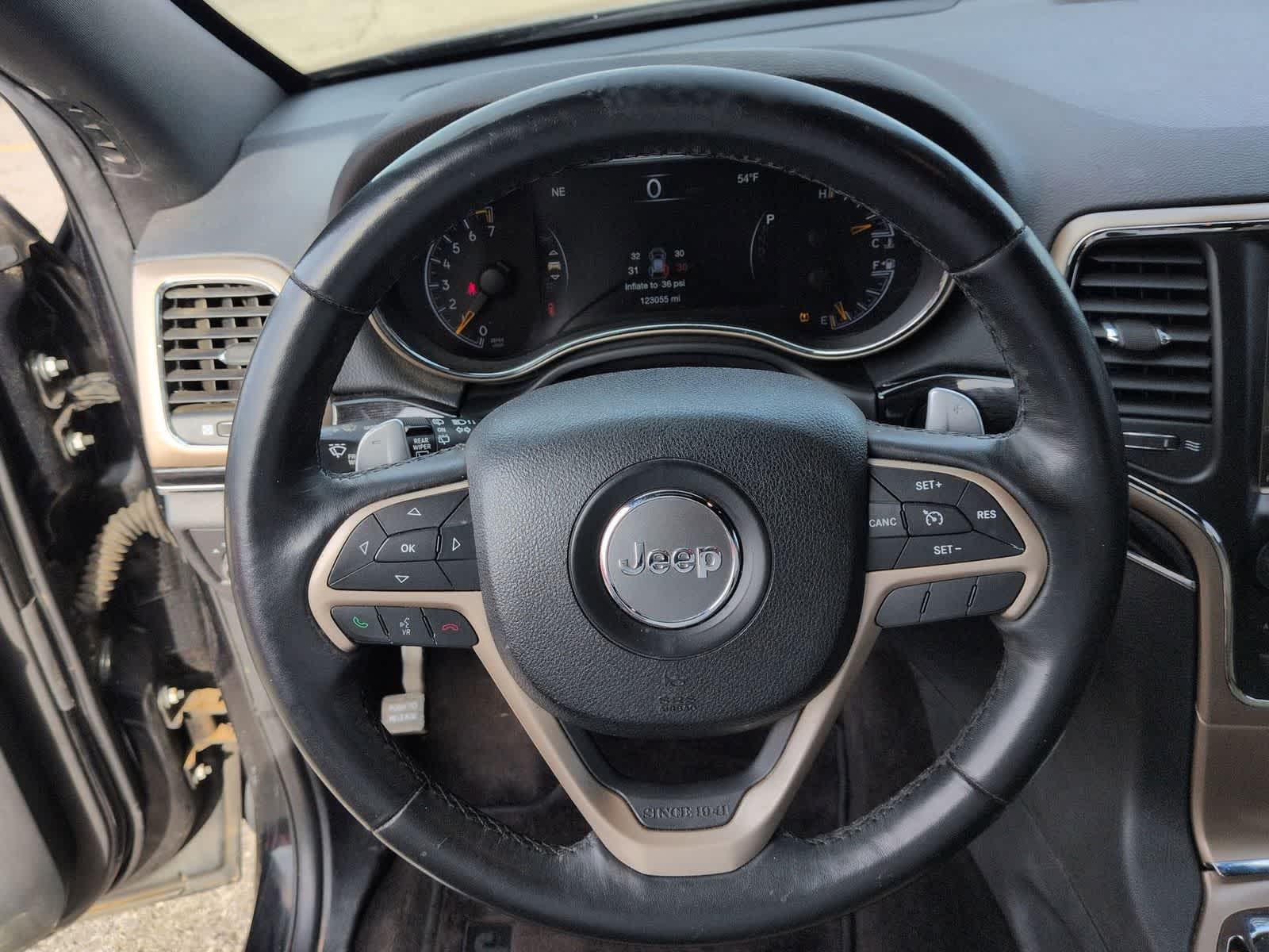 Thumbnail: 2016 Jeep Grand Cherokee - 20