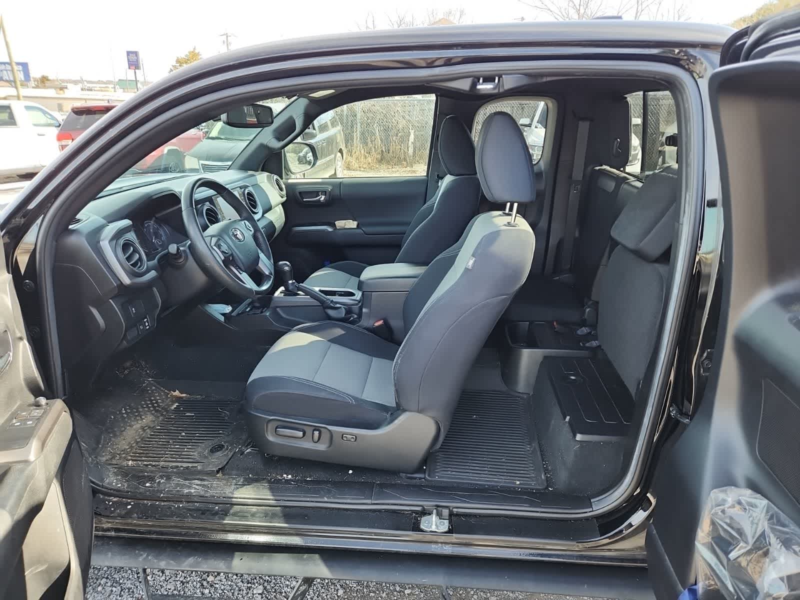 Thumbnail: 2023 Toyota Tacoma - 26