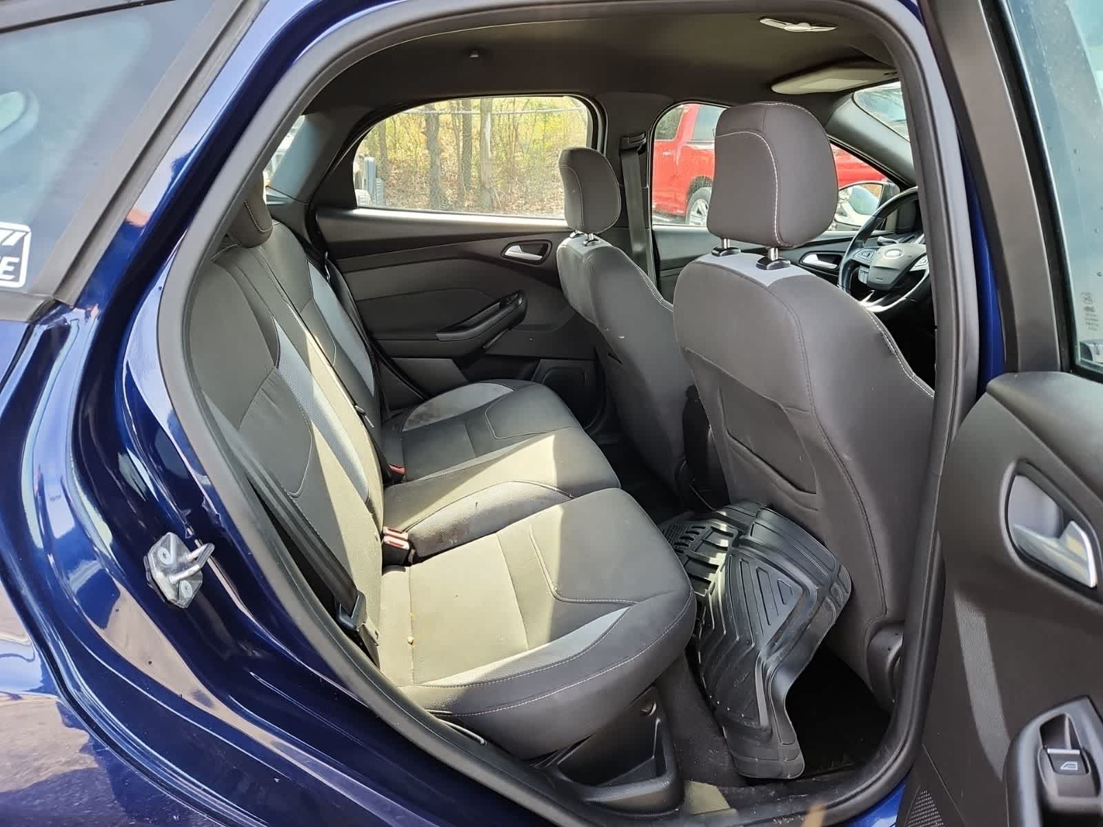 Thumbnail: 2017 Ford Focus - 23