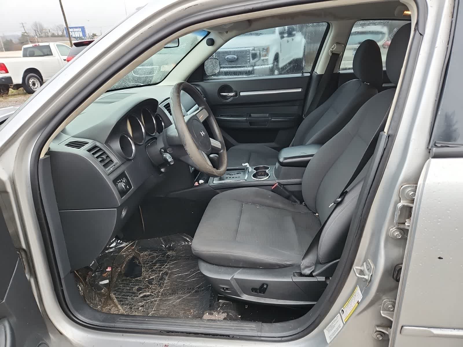 Thumbnail: 2010 Dodge Charger - 15