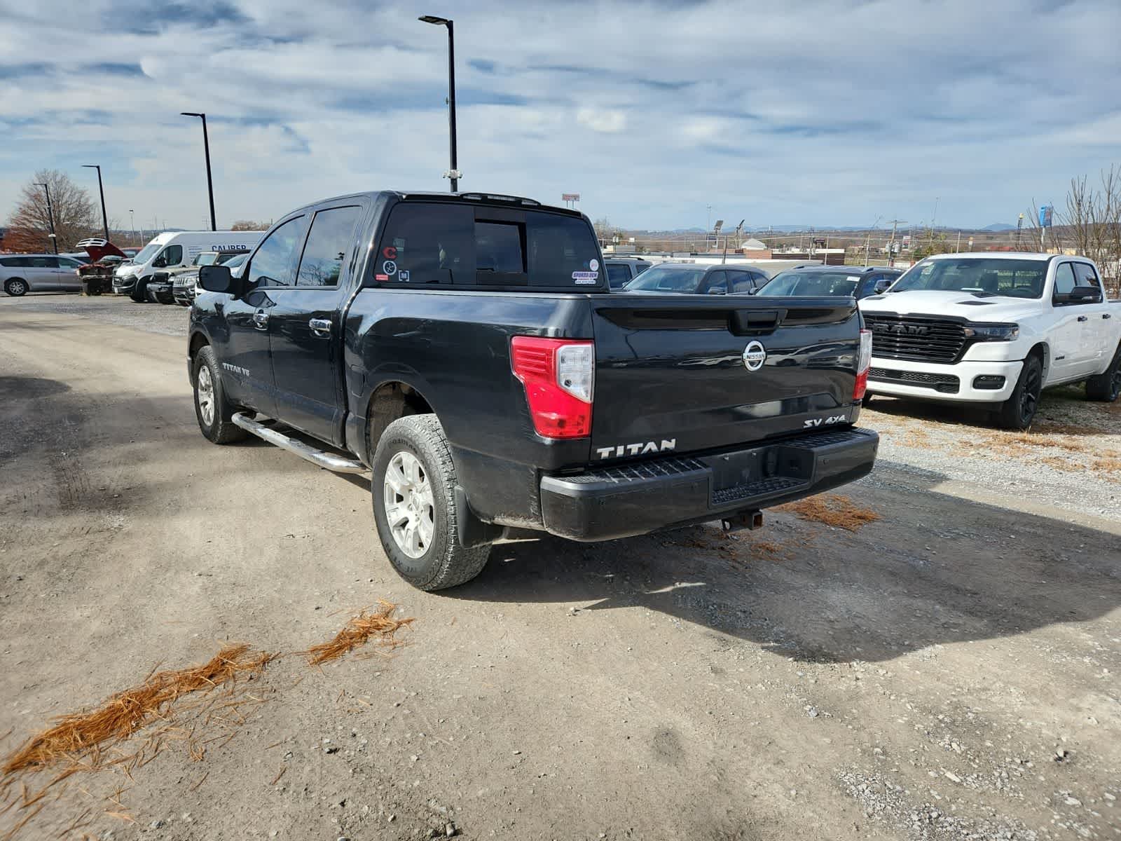 Thumbnail: 2019 Nissan Titan - 3