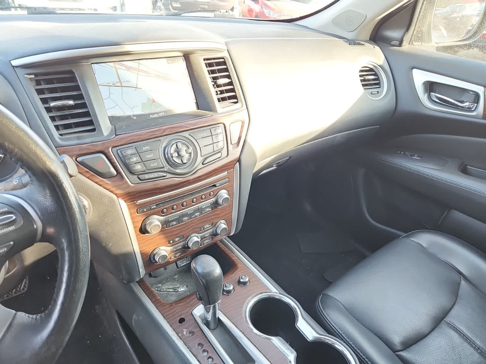 Thumbnail: 2019 Nissan Pathfinder - 10