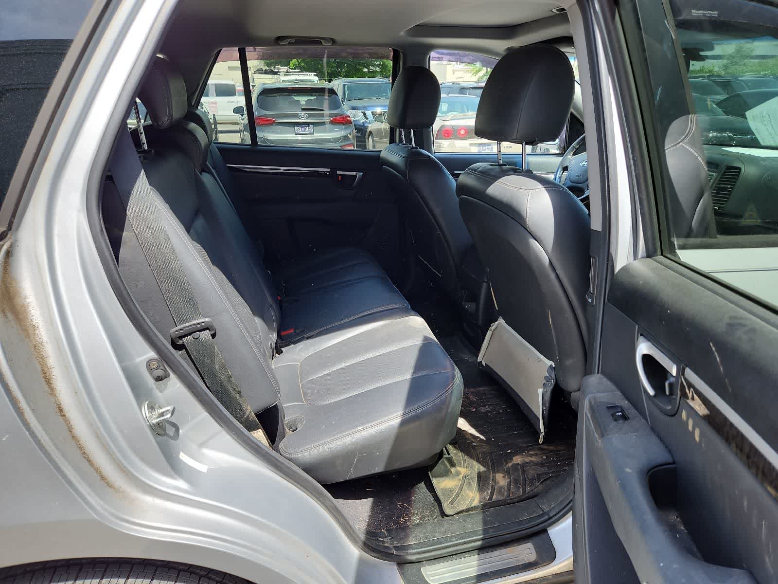 Thumbnail: 2009 Hyundai Santa Fe - 23