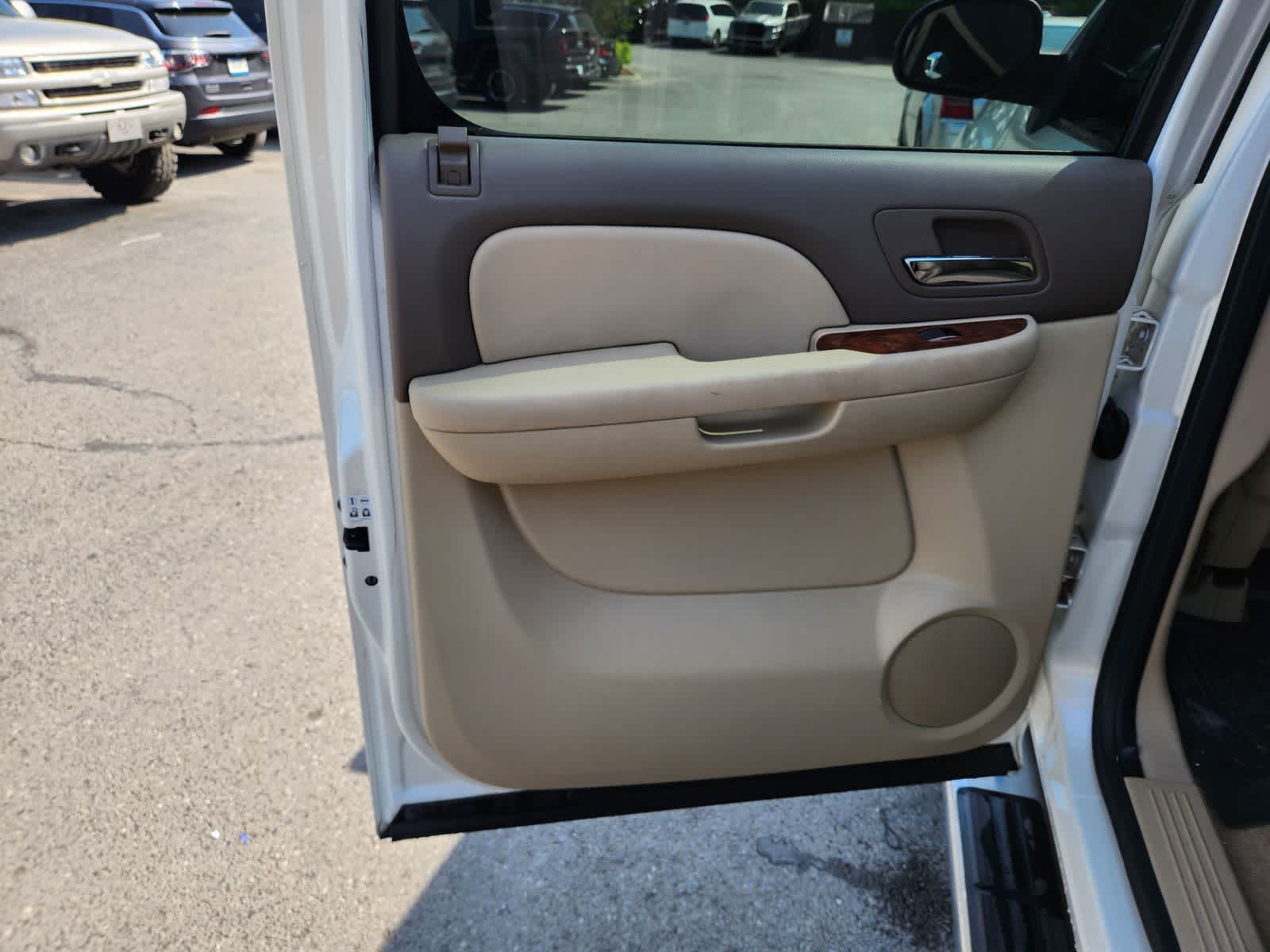 Thumbnail: 2009 GMC Sierra 1500 - 26