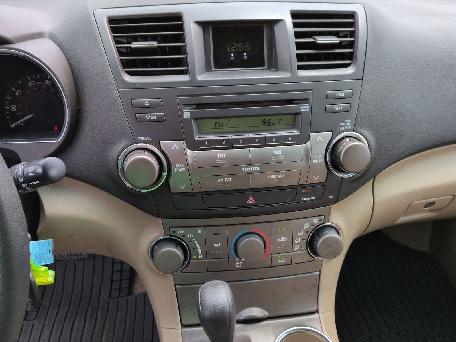 Thumbnail: 2008 Toyota Highlander - 23