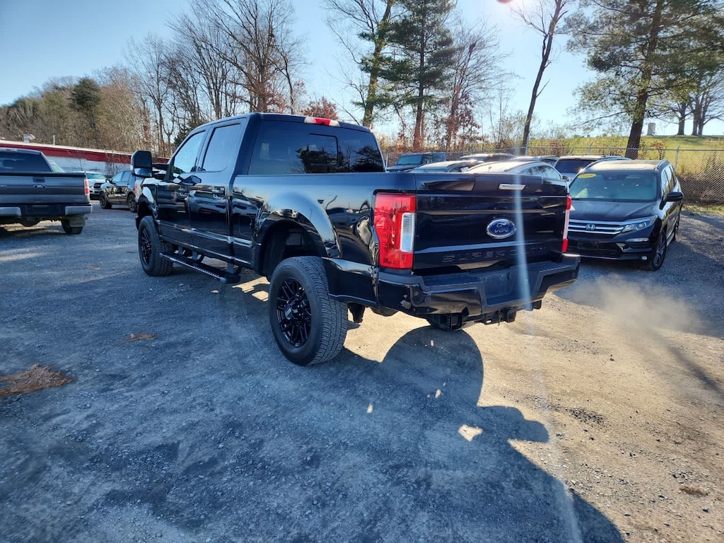 Used 2019 Ford Super Duty F-250 SRW Lariat Truck