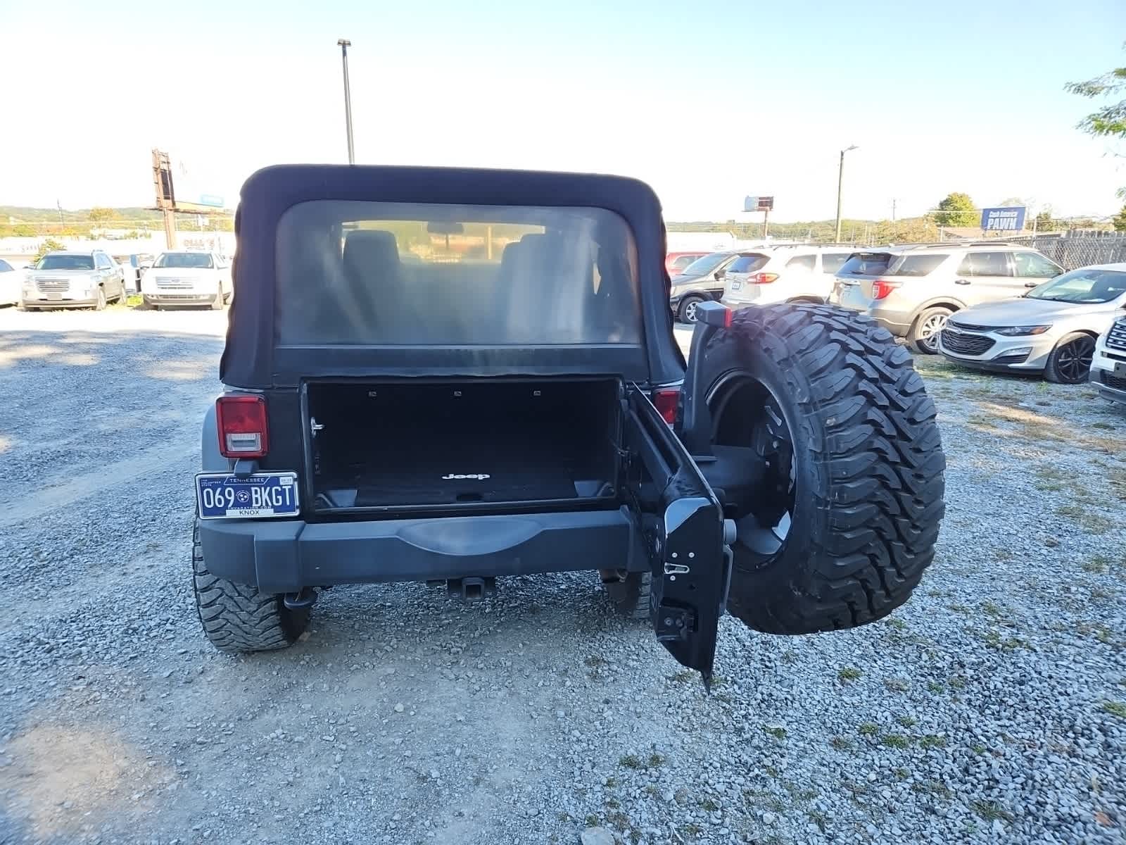 Thumbnail: 2015 Jeep Wrangler - 26