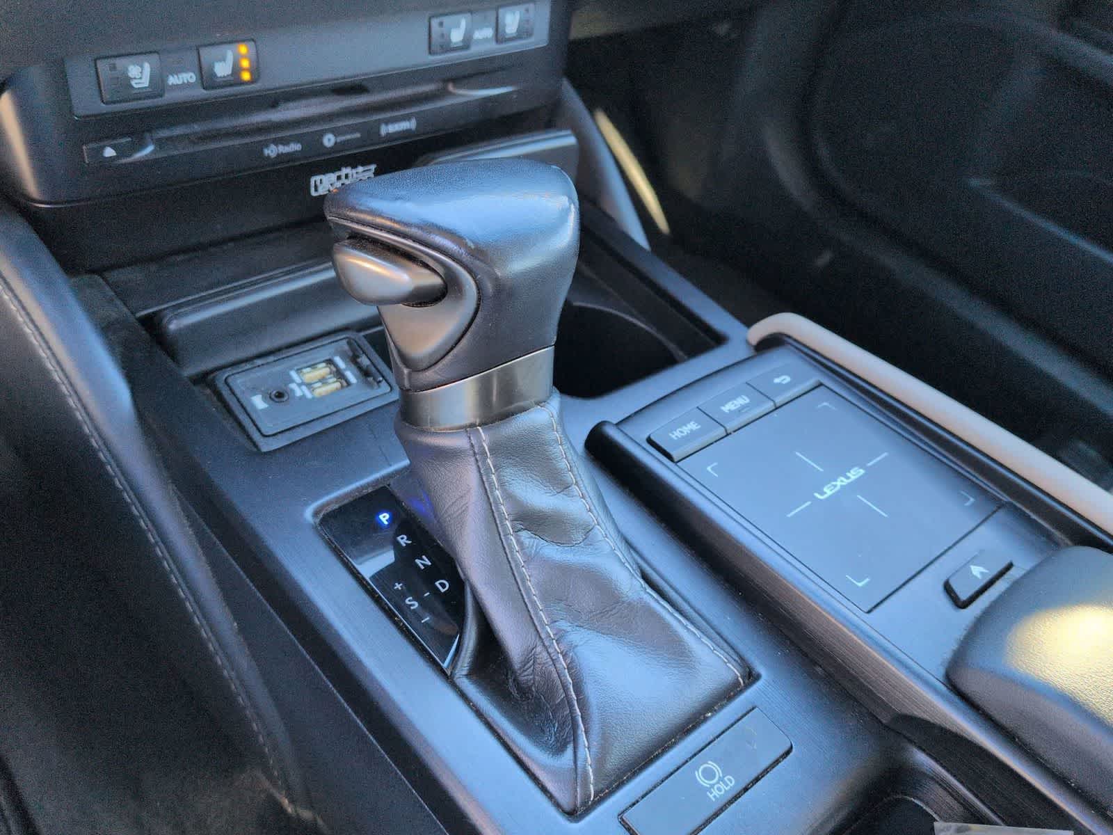 Thumbnail: 2019 Lexus ES - 29