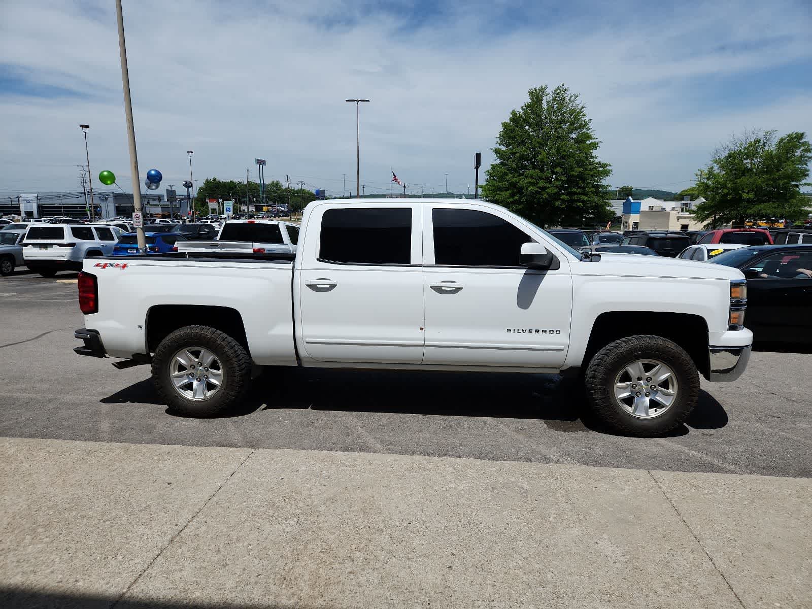 Thumbnail: 2015 Chevrolet Silverado 1500 - 6