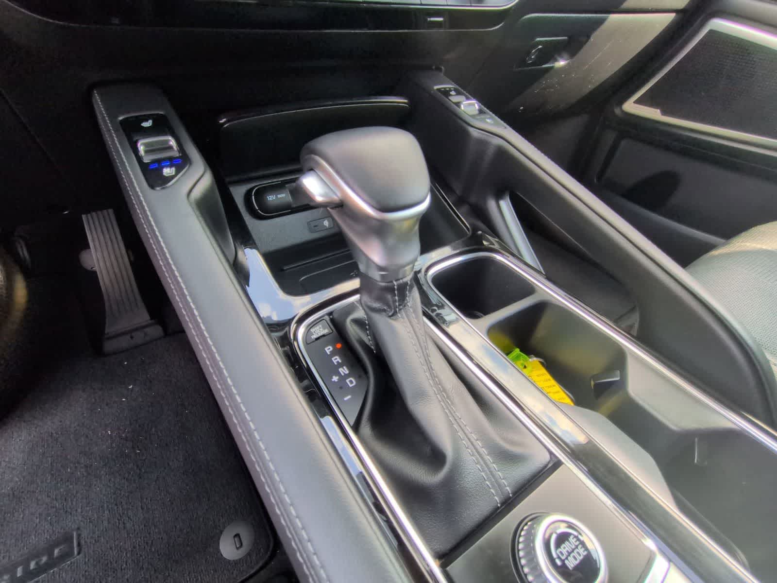 Thumbnail: 2022 Kia Telluride - 31