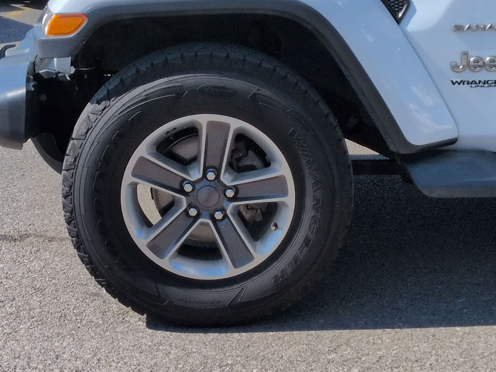 Thumbnail: 2018 Jeep Wrangler - 14