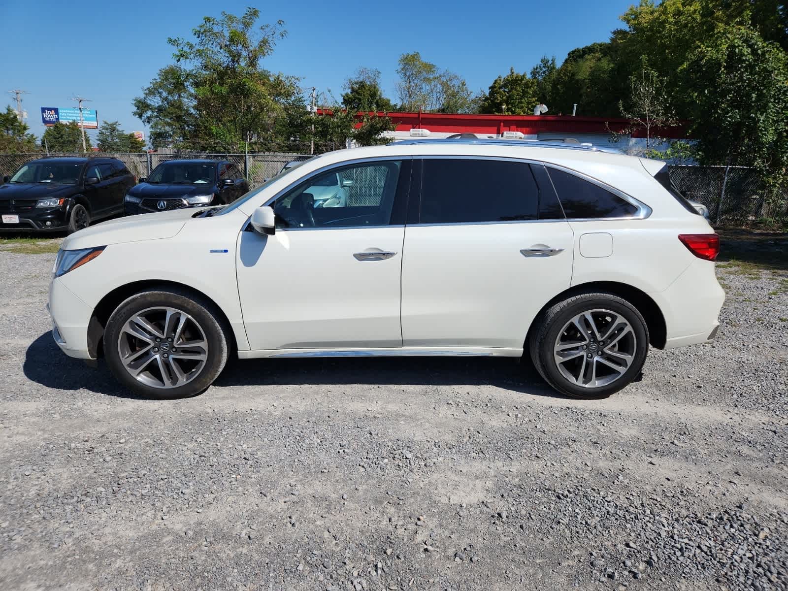 Thumbnail: 2017 Acura MDX - 2