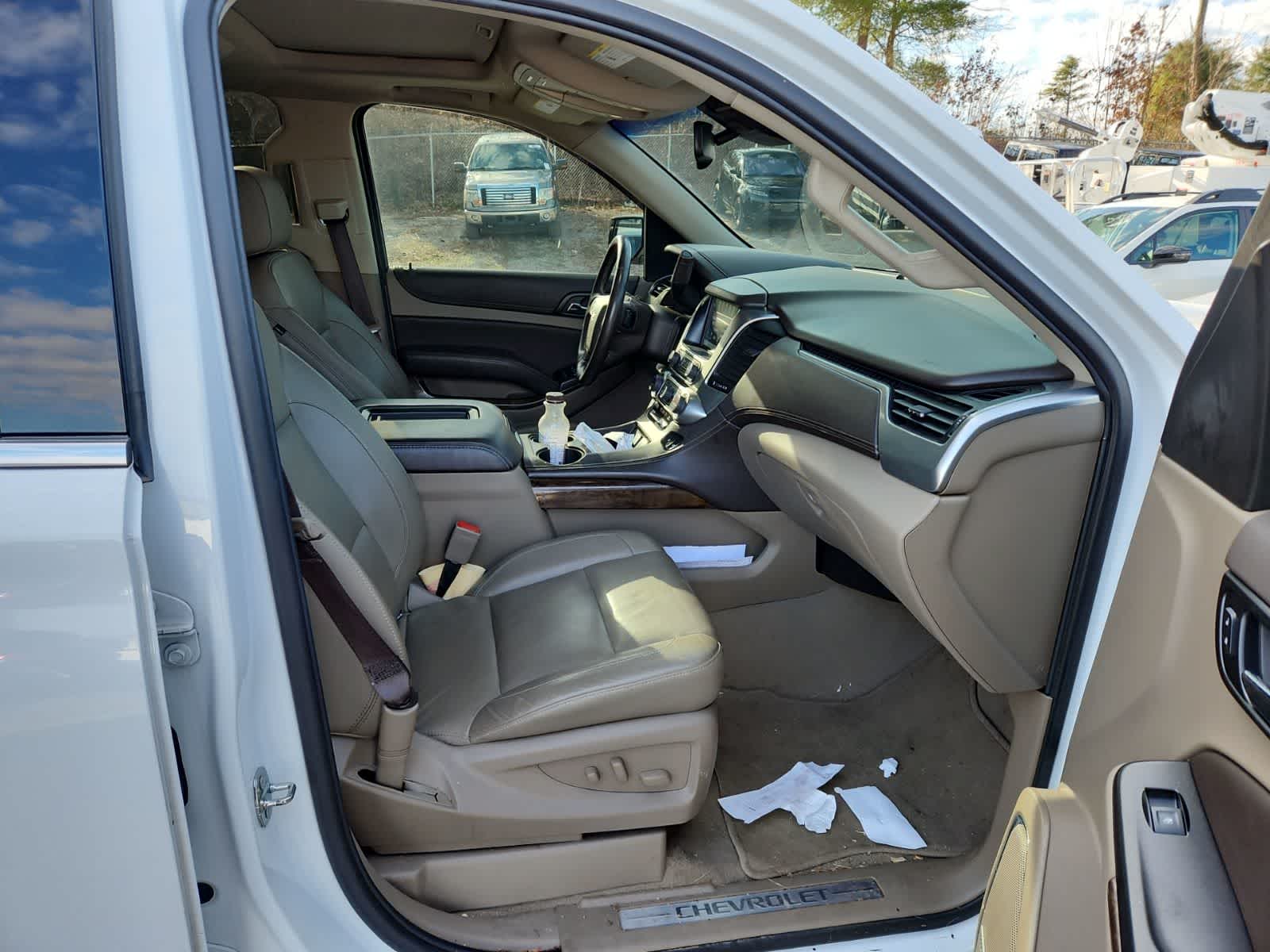 Thumbnail: 2019 Chevrolet Tahoe - 20