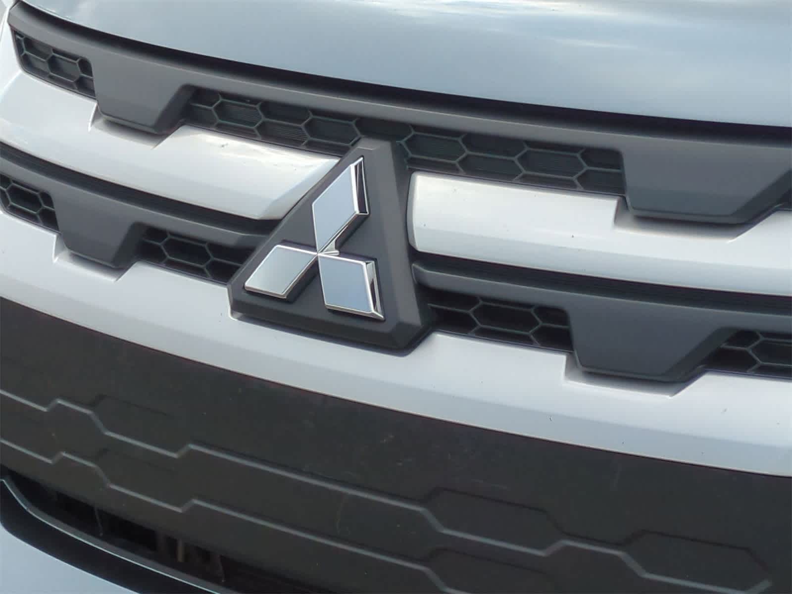 Thumbnail: 2022 Mitsubishi Outlander Sport - 12