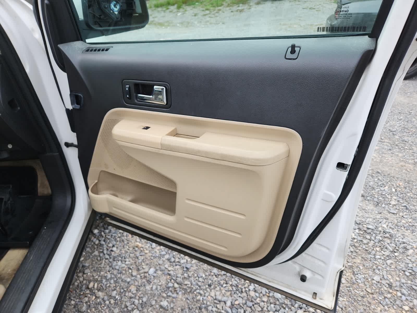 Thumbnail: 2010 Ford Edge - 22