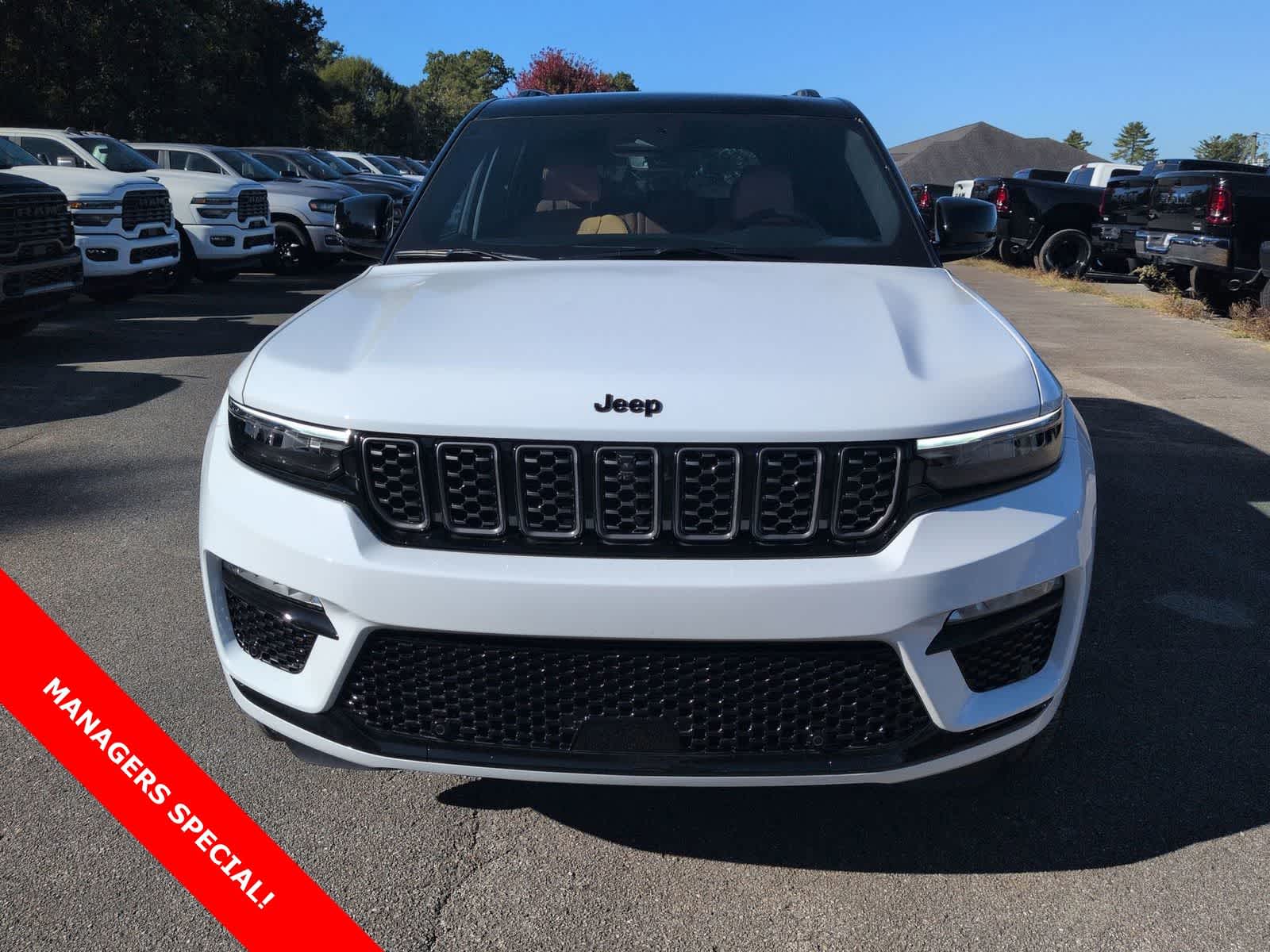 Thumbnail: 2025 Jeep Grand Cherokee - 3