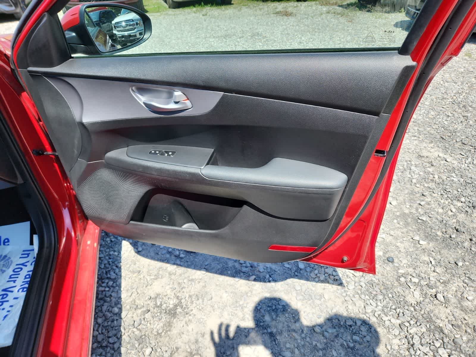 Thumbnail: 2023 Kia Forte - 22