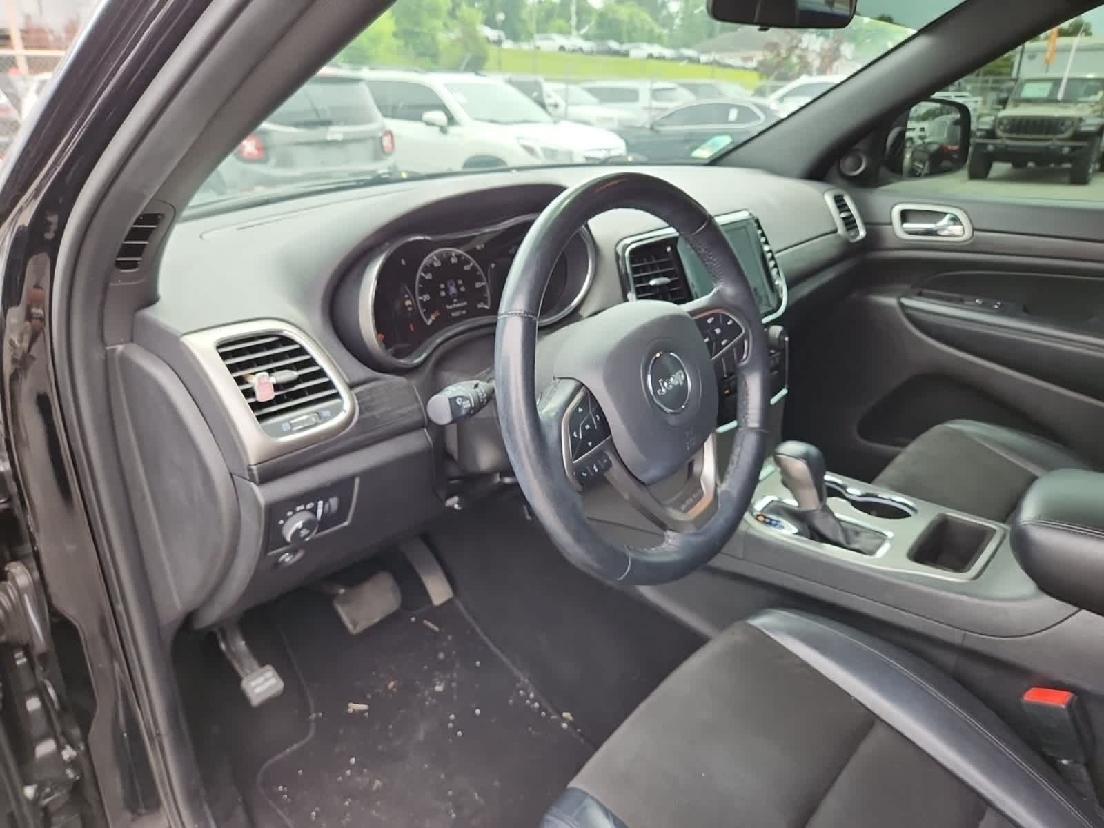 2021 Jeep Grand Cherokee Laredo 13