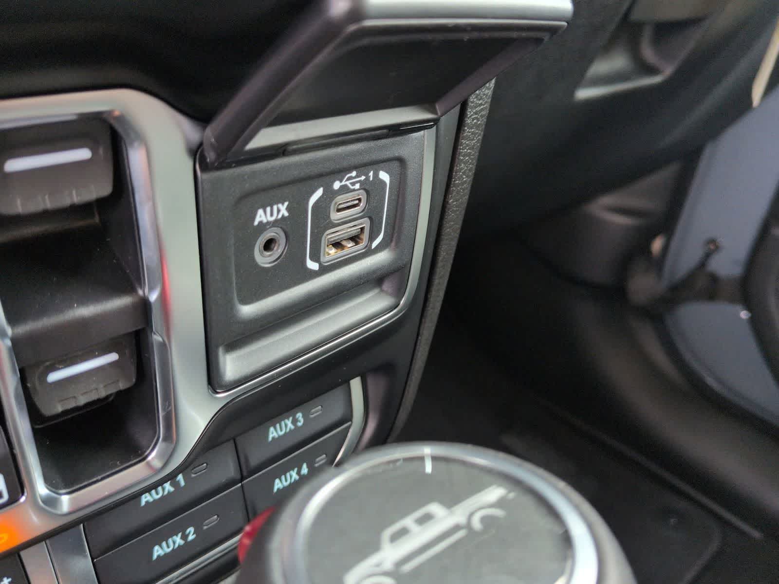 Thumbnail: 2026 Jeep Gladiator - 28