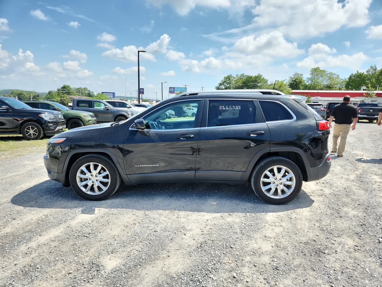 Thumbnail: 2016 Jeep Cherokee - 2