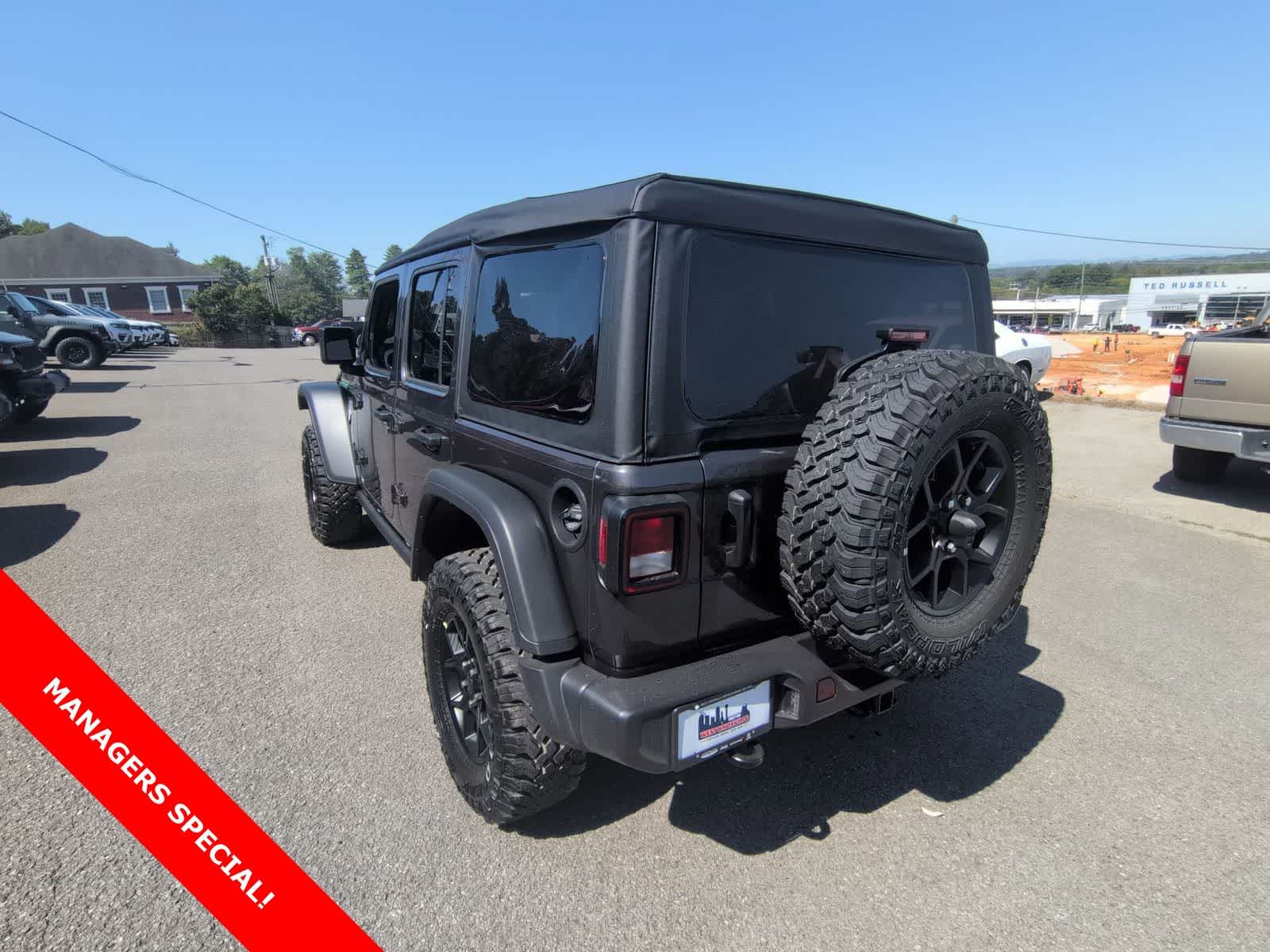 Thumbnail: 2025 Jeep Wrangler - 6