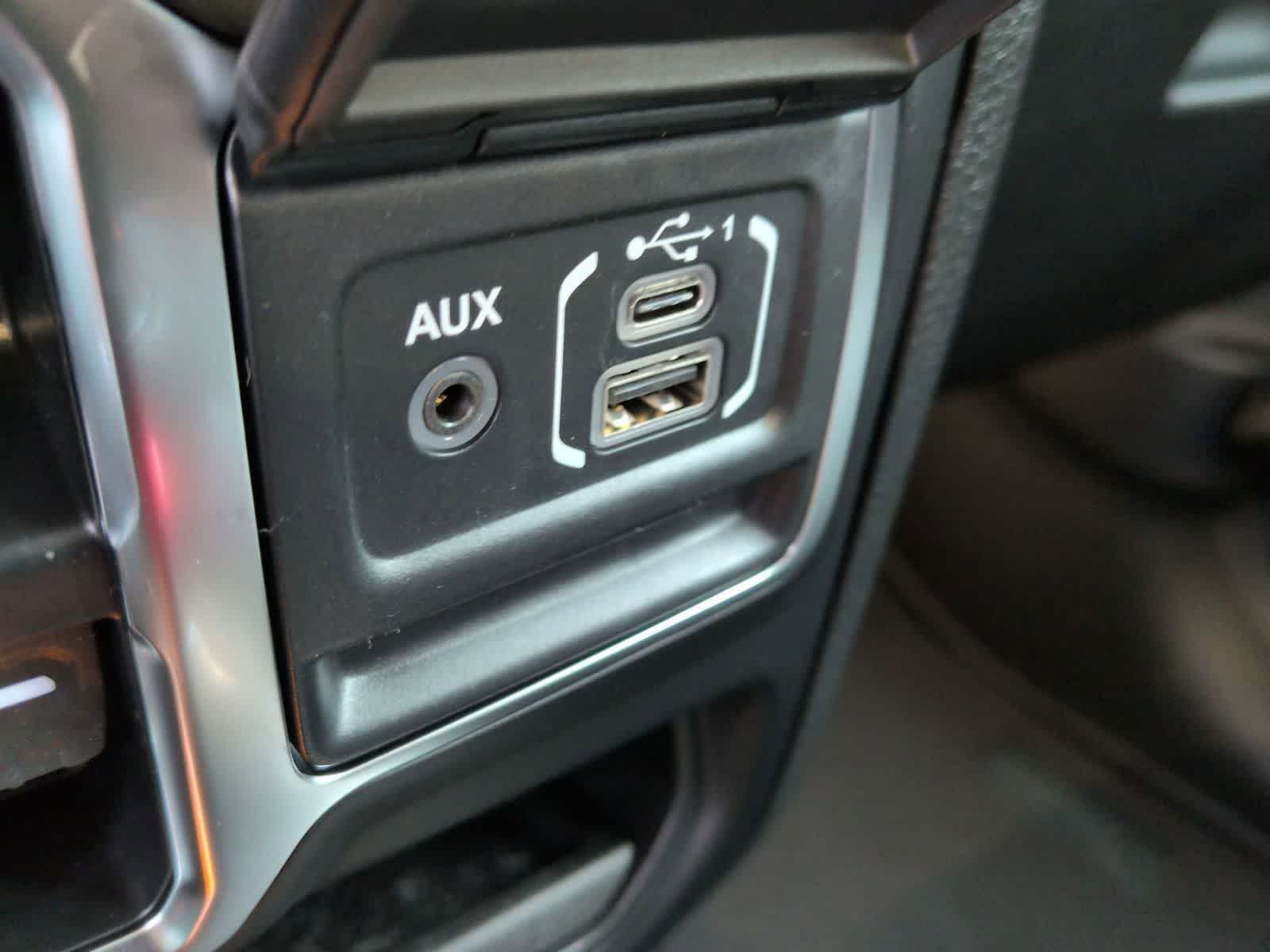 Thumbnail: 2026 Jeep Gladiator - 22