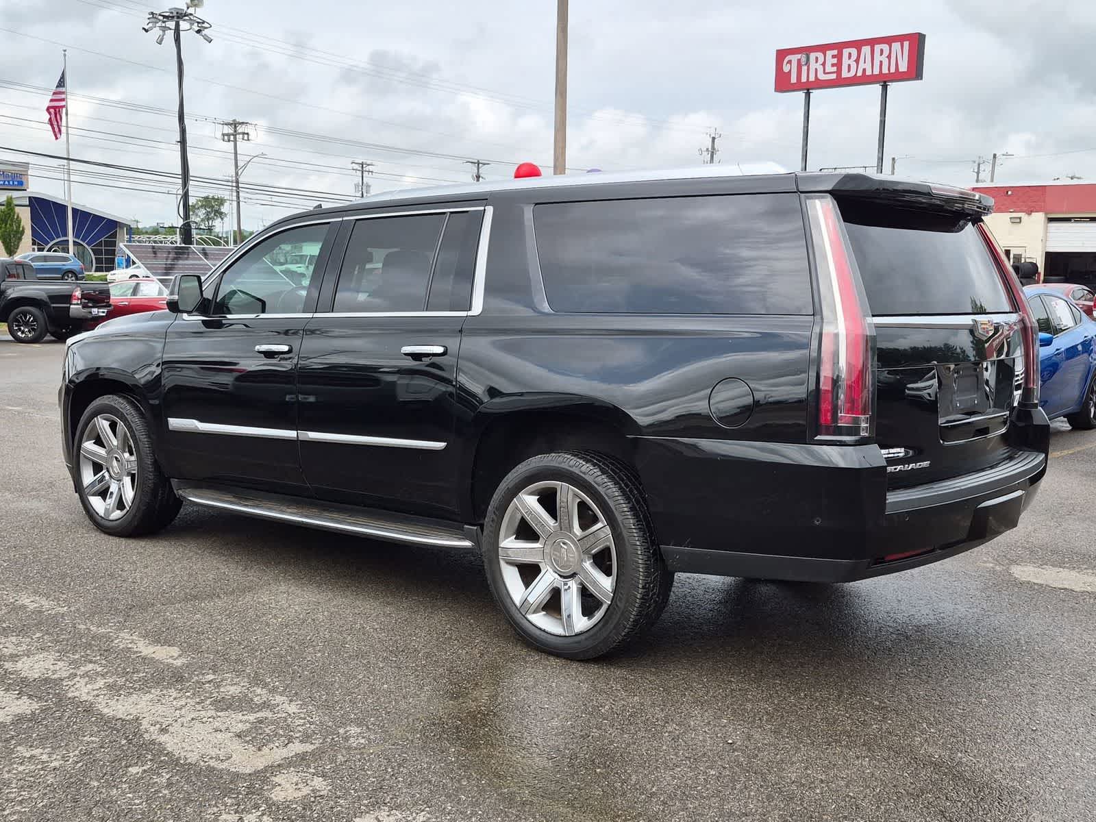 Thumbnail: 2019 Cadillac Escalade - 6