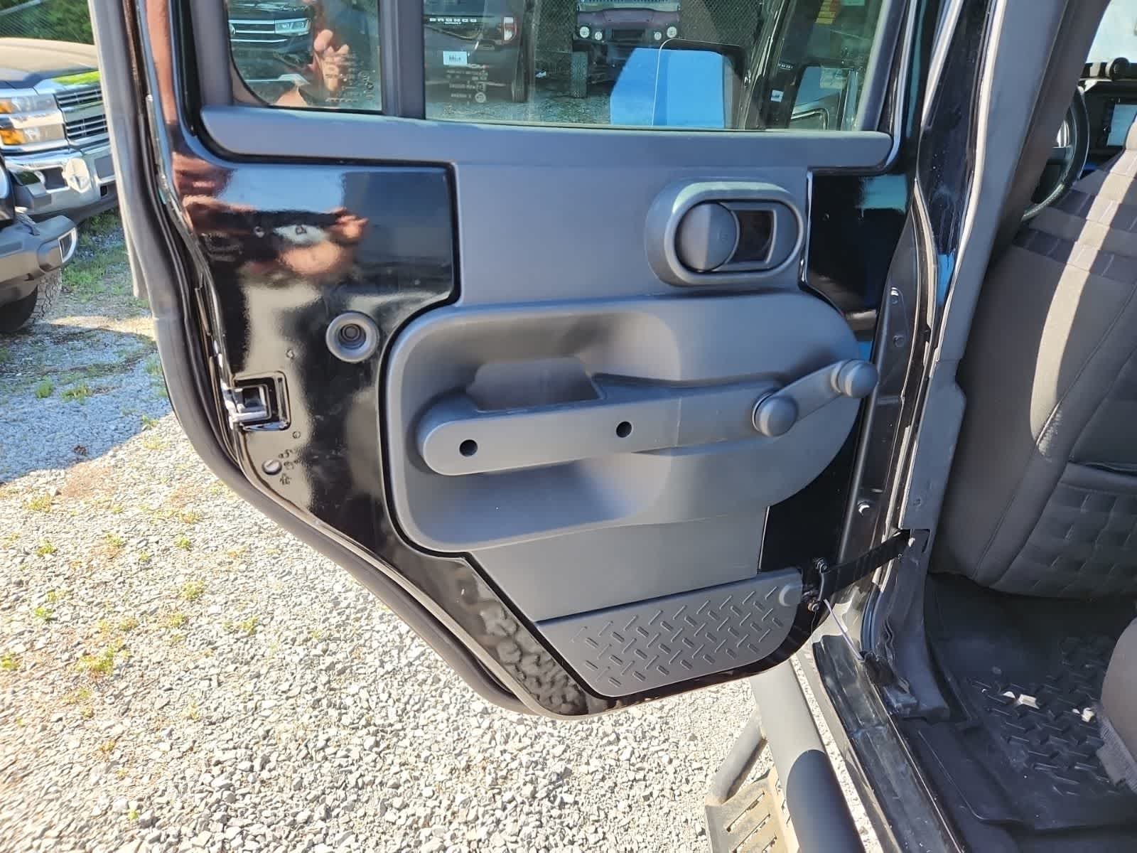 Thumbnail: 2010 Jeep Wrangler - 30