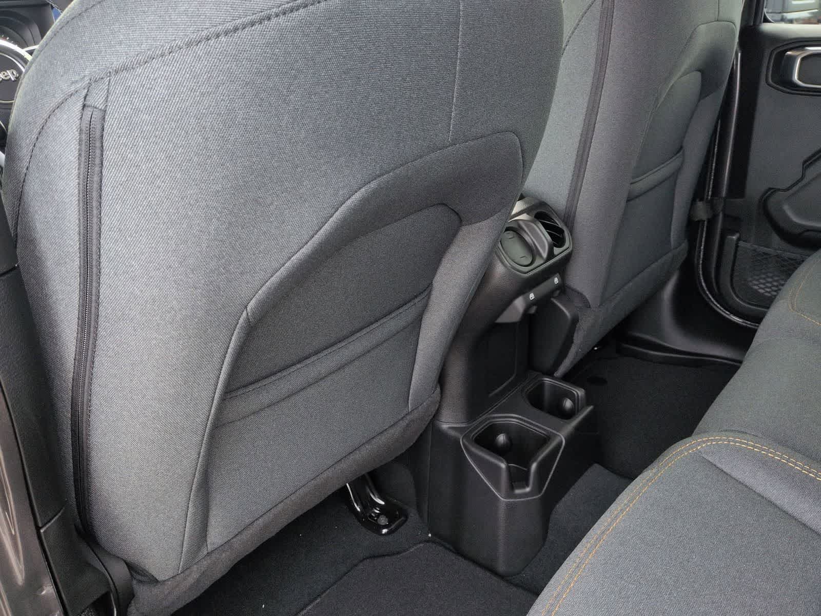 Thumbnail: 2026 Jeep Gladiator - 10