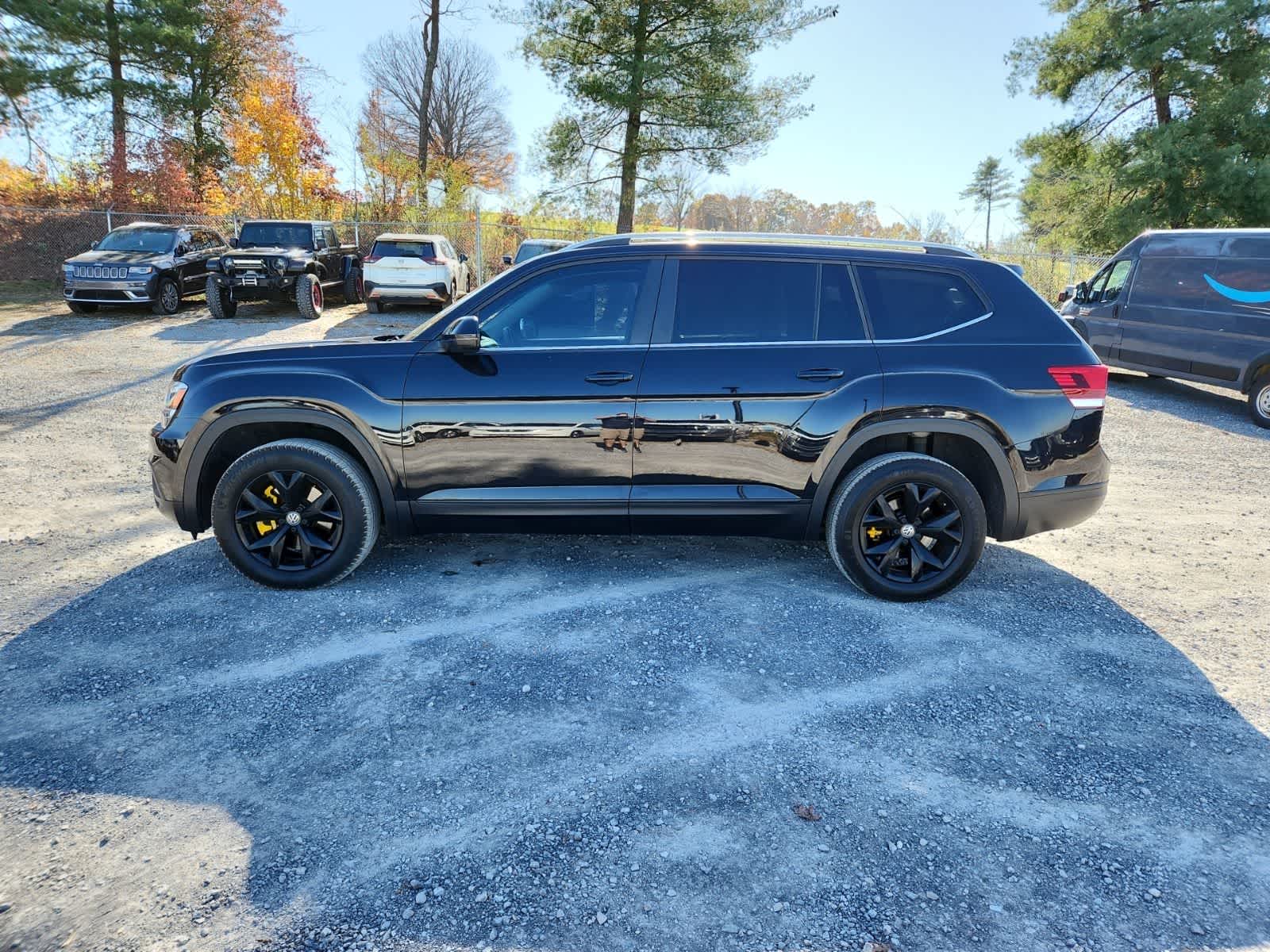 Thumbnail: 2019 Volkswagen Atlas - 2