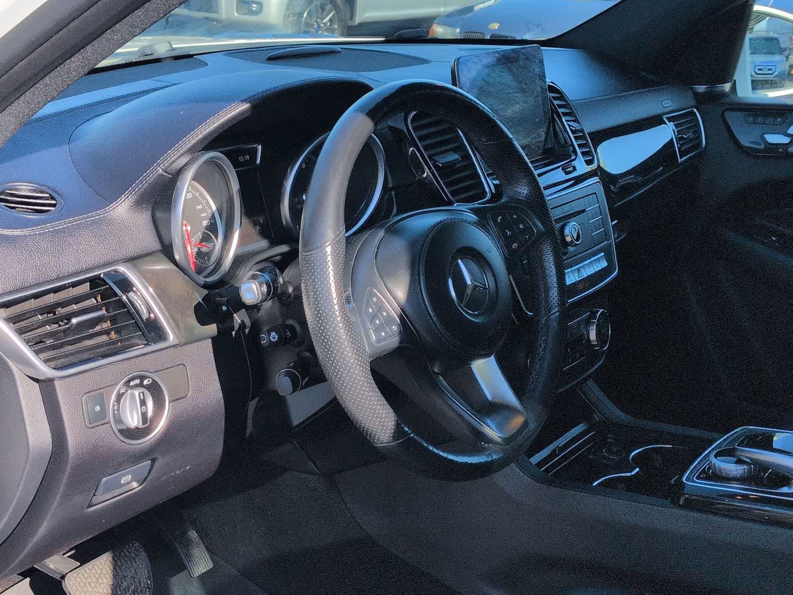 Thumbnail: 2017 Mercedes-Benz GLS - 2