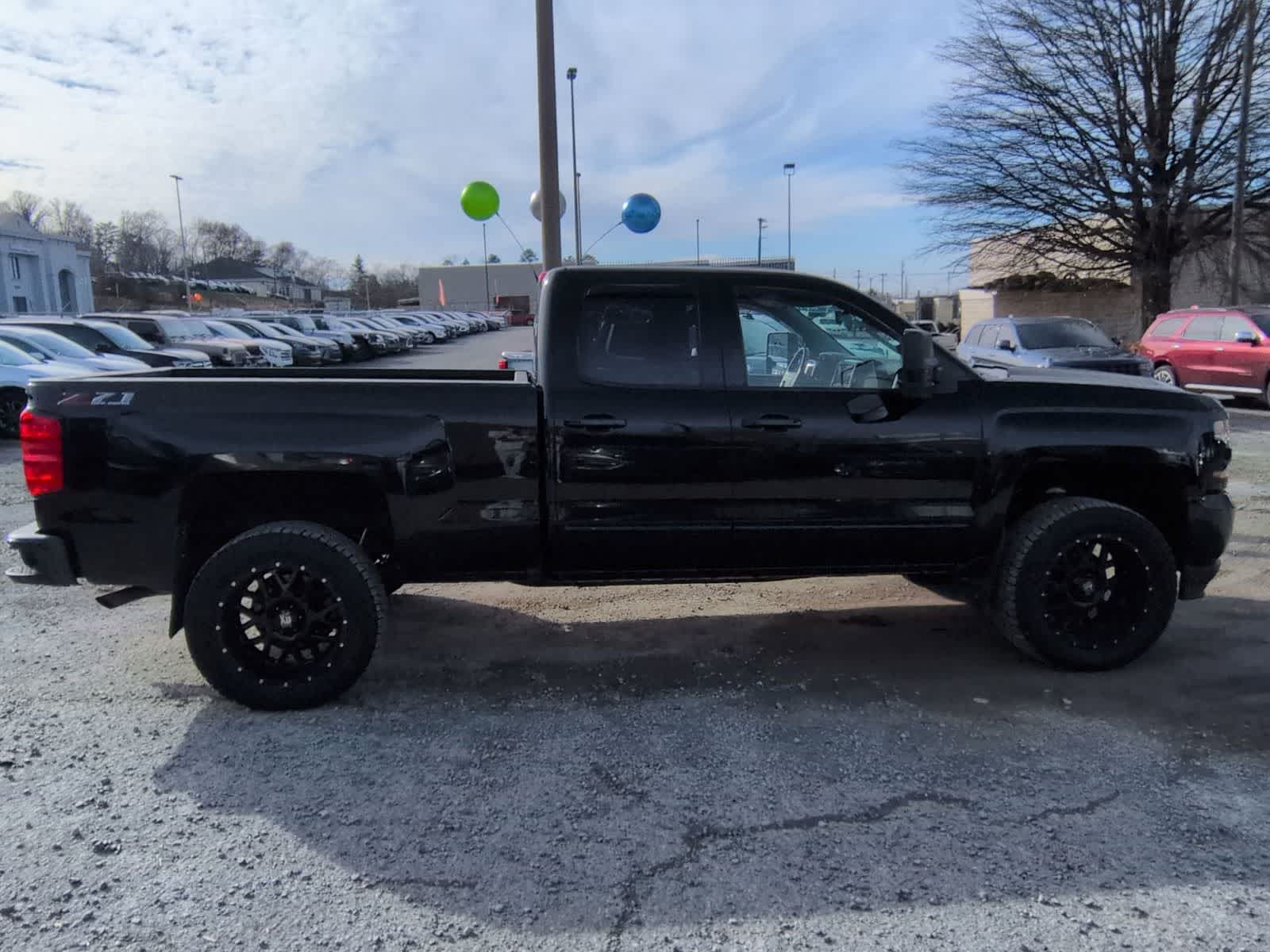 Thumbnail: 2019 Chevrolet Silverado 1500 - 9