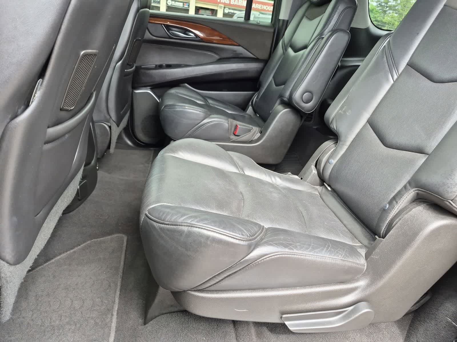 Thumbnail: 2019 Cadillac Escalade - 19