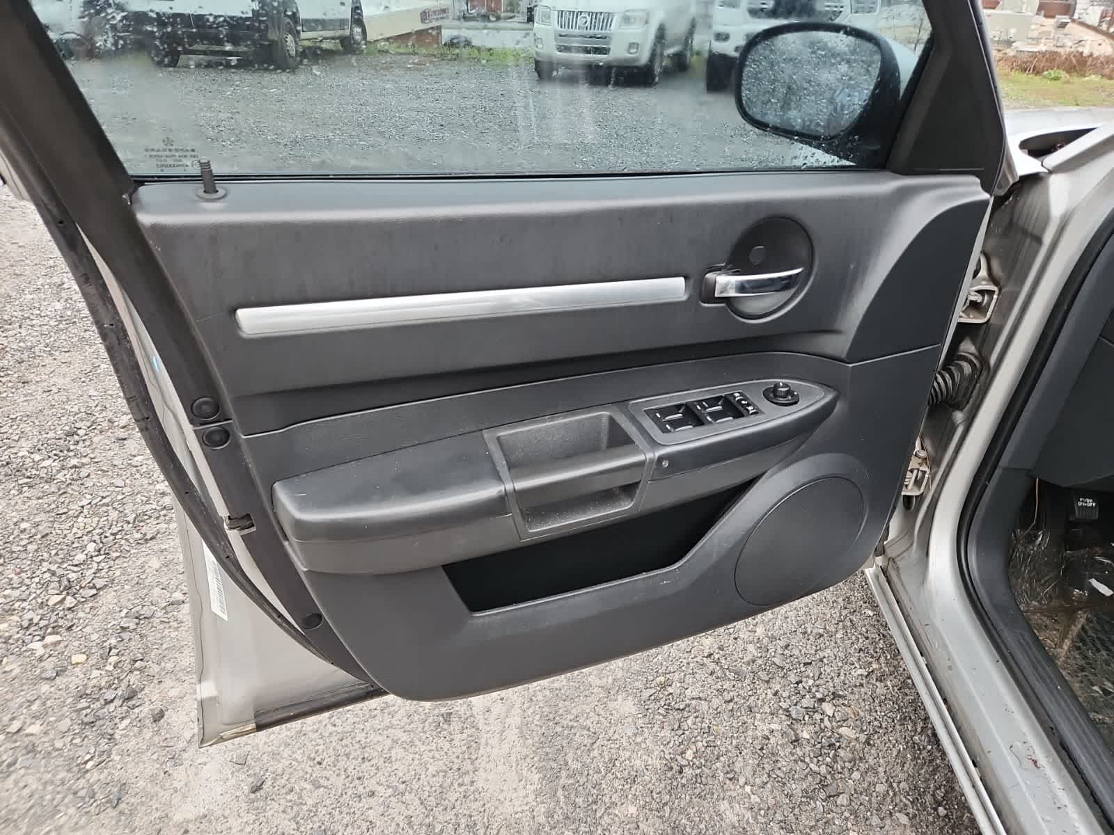 Thumbnail: 2010 Dodge Charger - 16