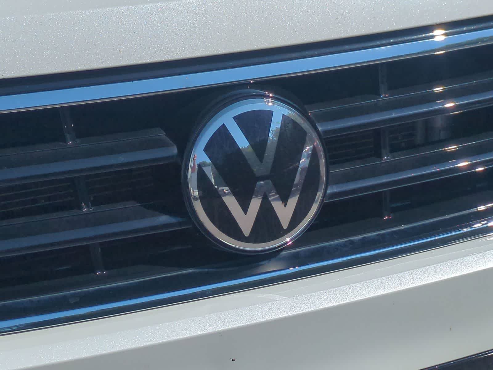 Thumbnail: 2023 Volkswagen Tiguan - 11