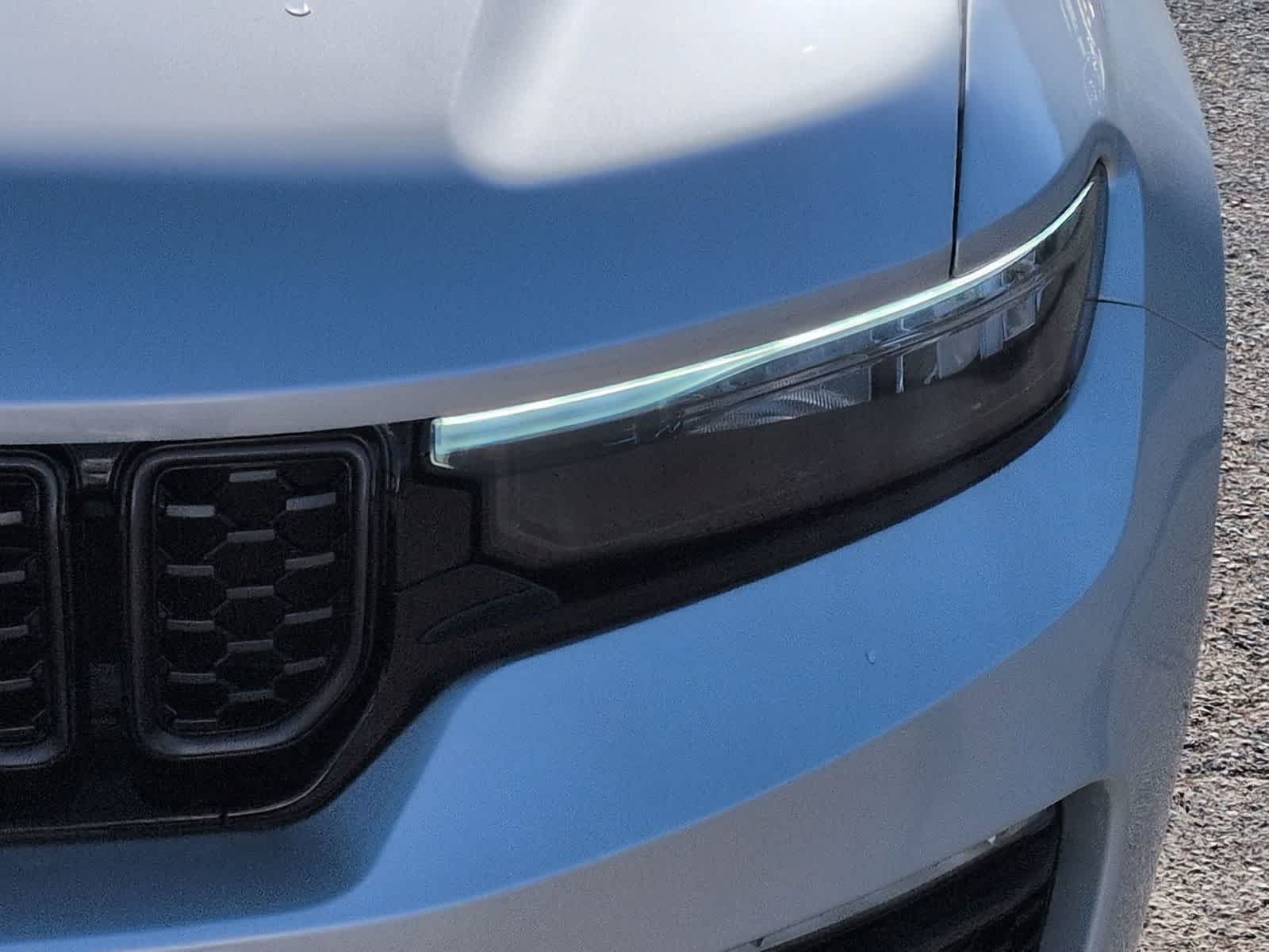 Thumbnail: 2025 Jeep Grand Cherokee - 11