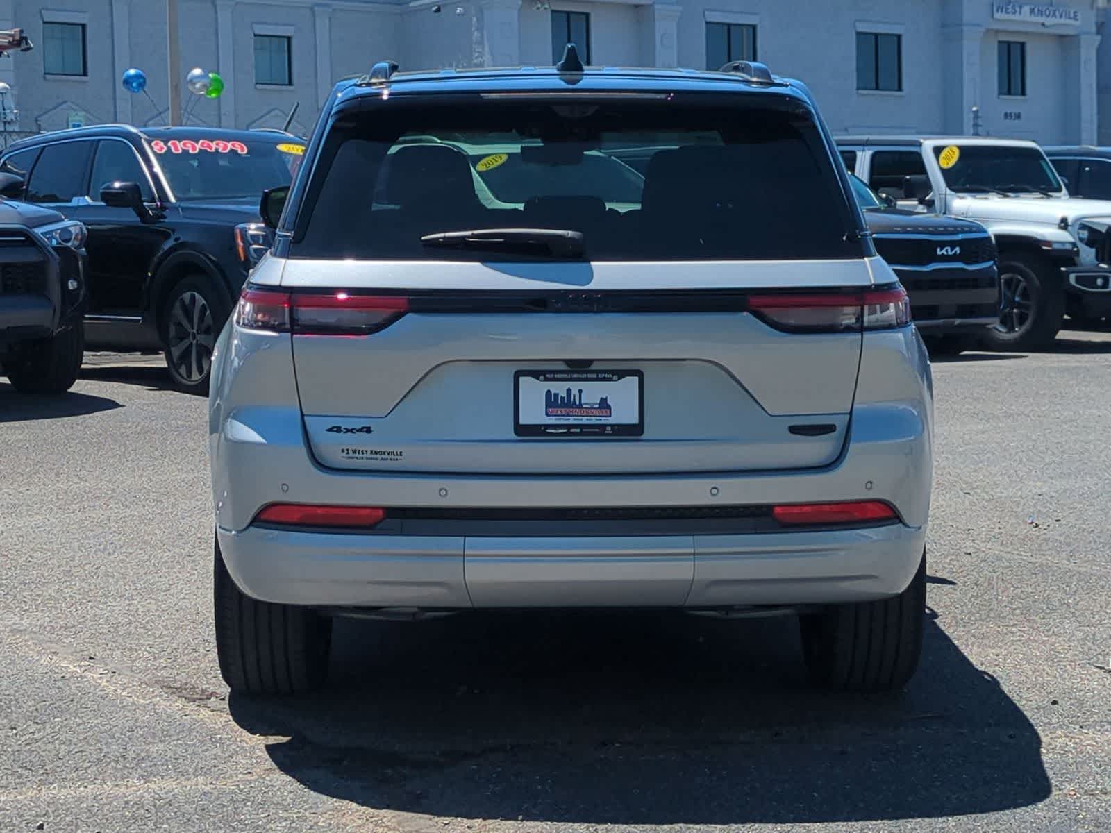 Thumbnail: 2026 Jeep Grand Cherokee - 7