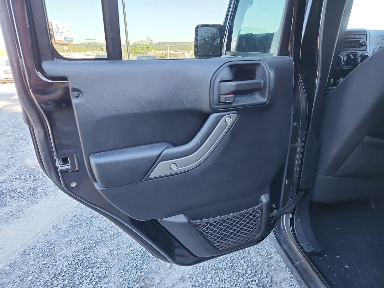 Thumbnail: 2015 Jeep Wrangler - 28