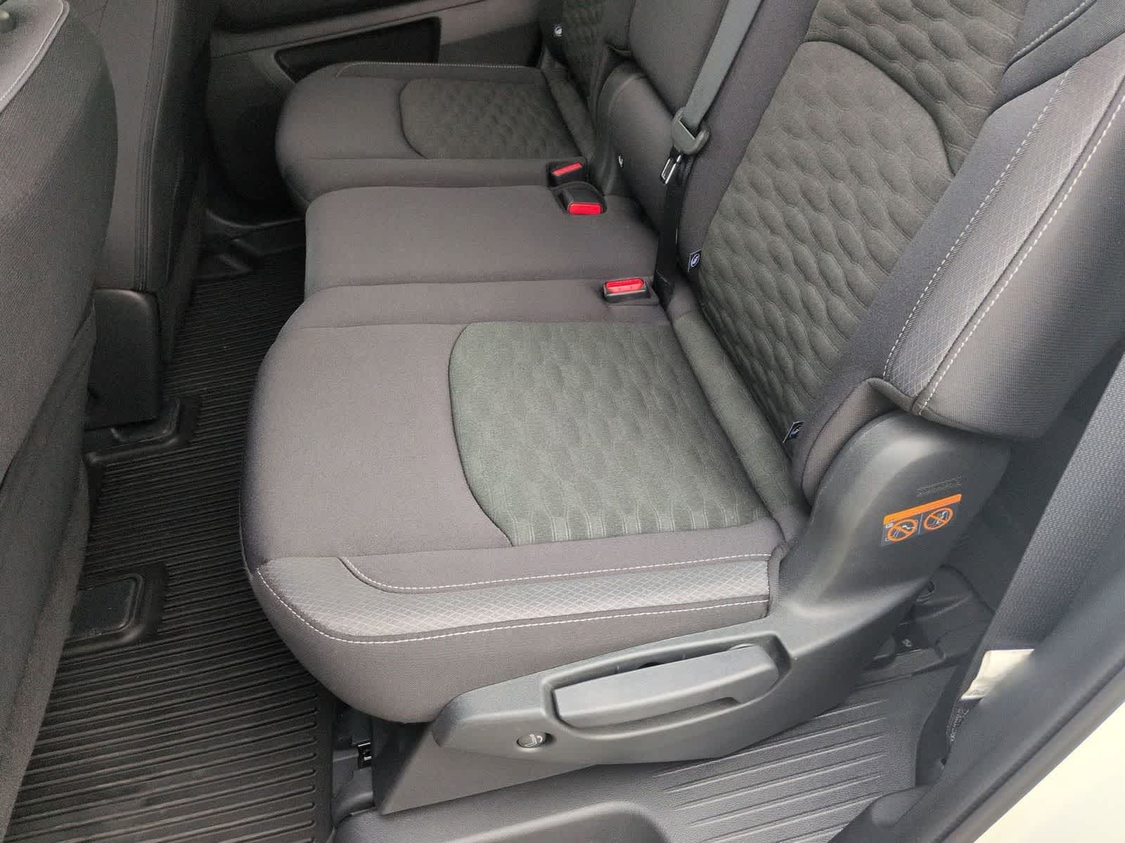 Thumbnail: 2024 Nissan Pathfinder - 18