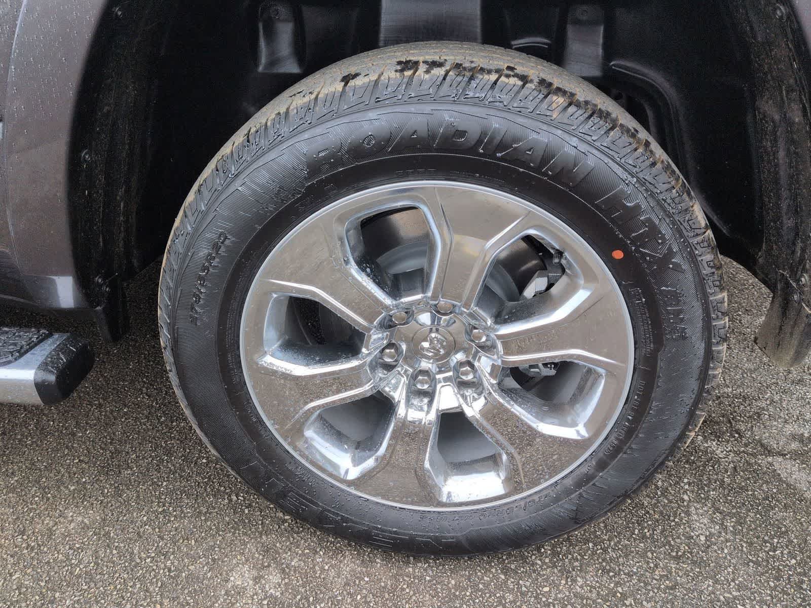 Thumbnail: 2026 RAM 1500 - 14