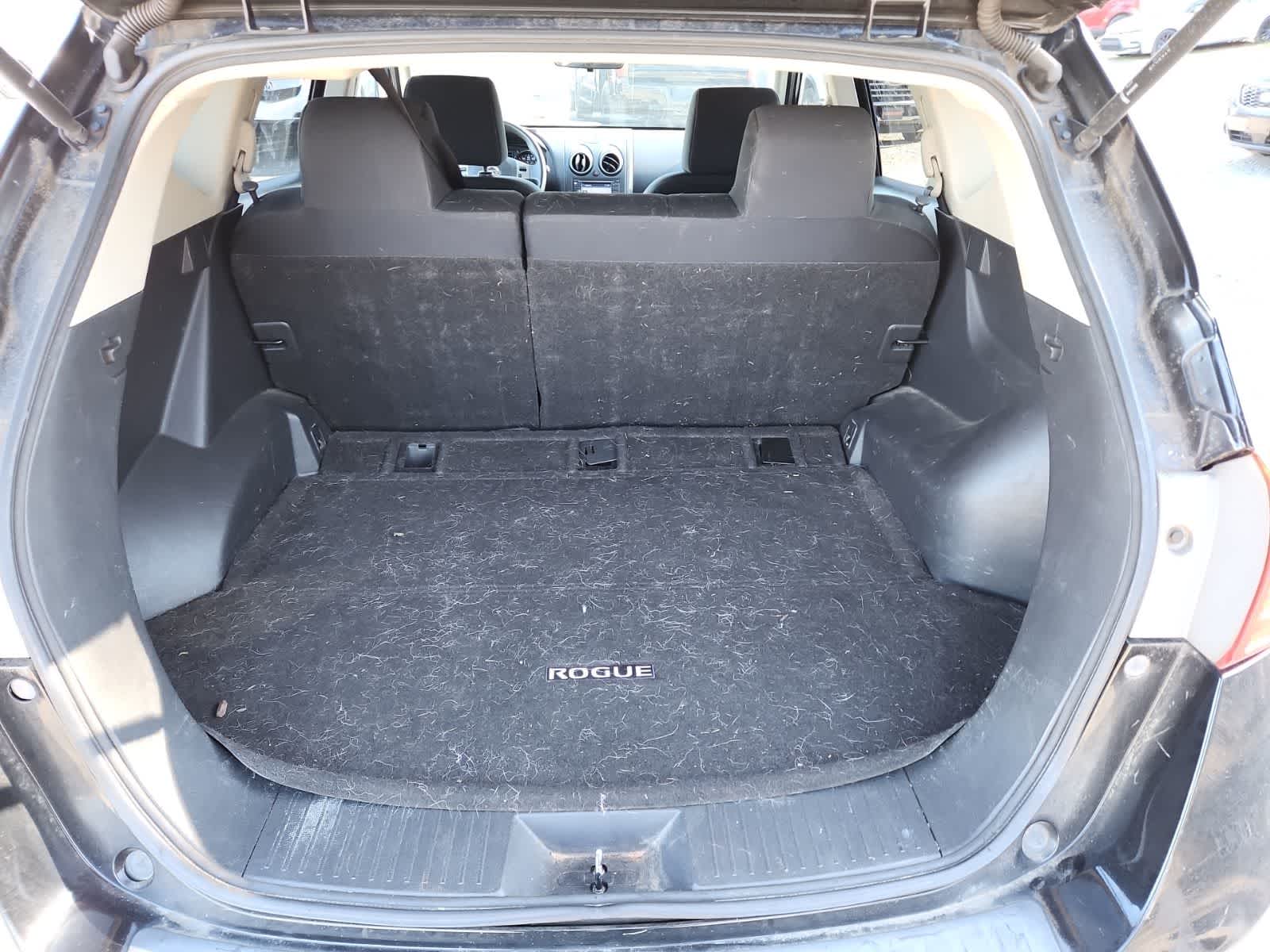 Thumbnail: 2011 Nissan Rogue - 25